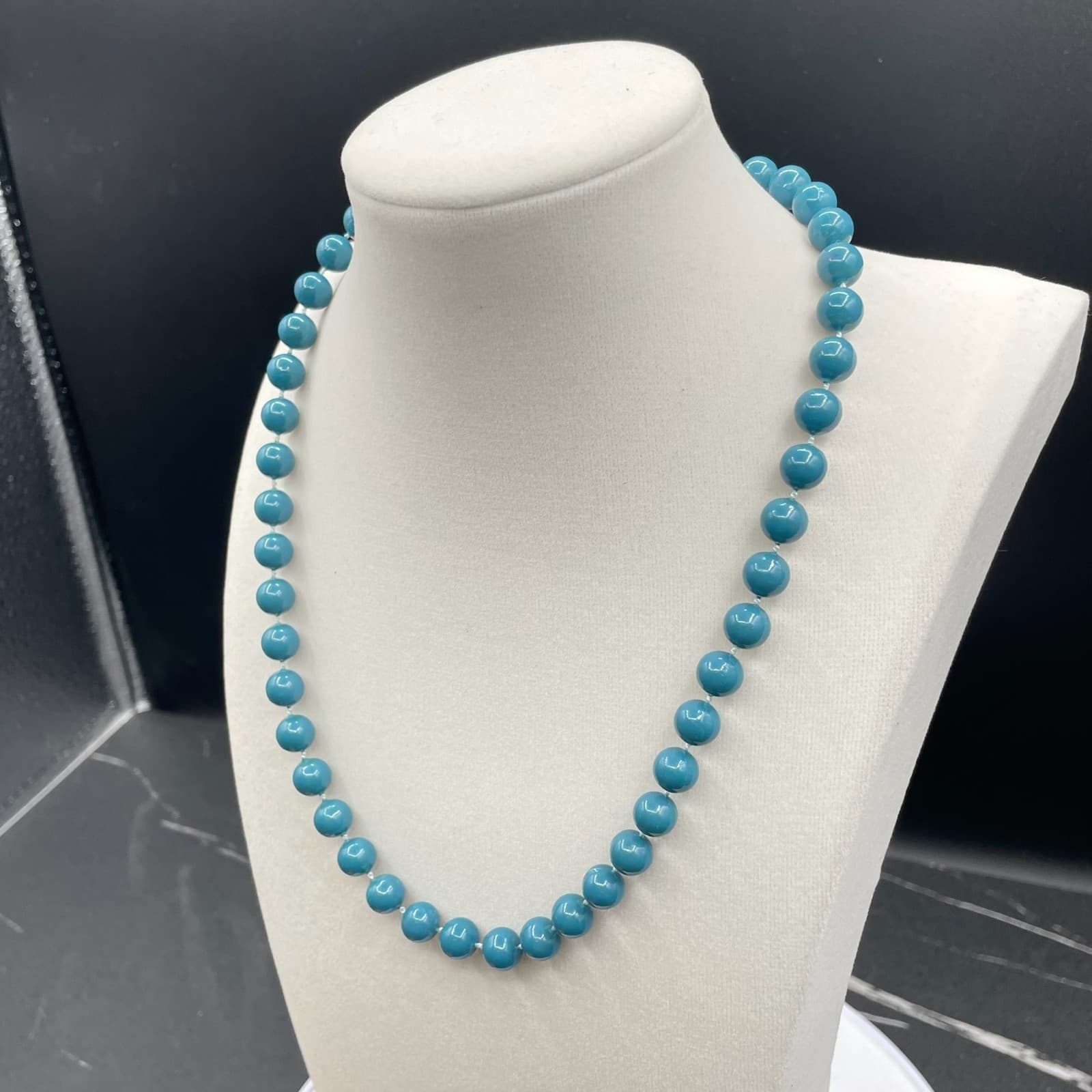 Vintage Teal Blue Glass Beaded Necklace 18" Single Strand Round Beads Minimalist - Thumbnail 7