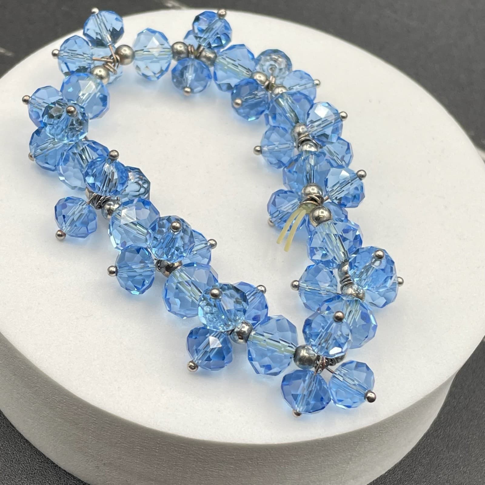 Vintage Blue Glass Gemstones Faceted Silver-Tone Floral Pattern Beaded Bracelet - Thumbnail 4
