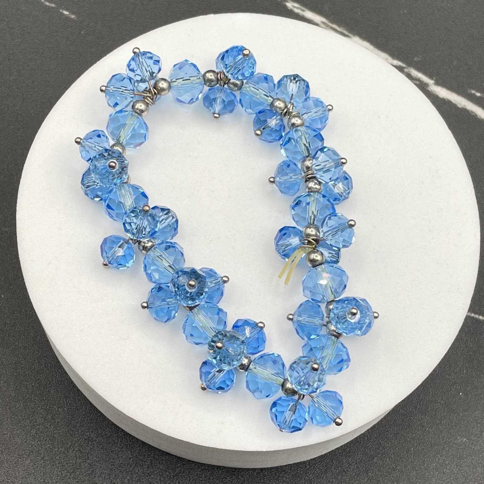 Vintage Blue Glass Gemstones Faceted Silver-Tone Floral Pattern Beaded Bracelet - Thumbnail 5