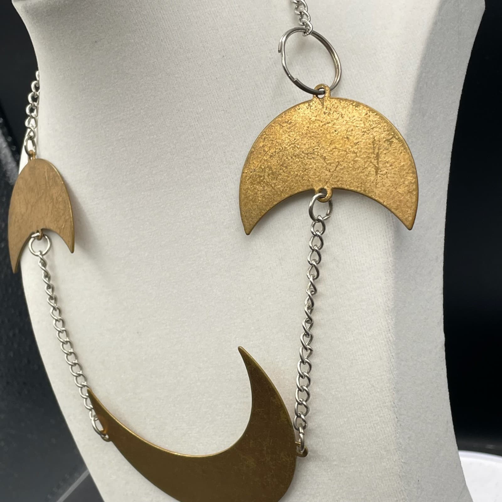 Vintage Silver-Tone Classic Curb Chain Crescent Moon Collar Statement Station - Thumbnail 6