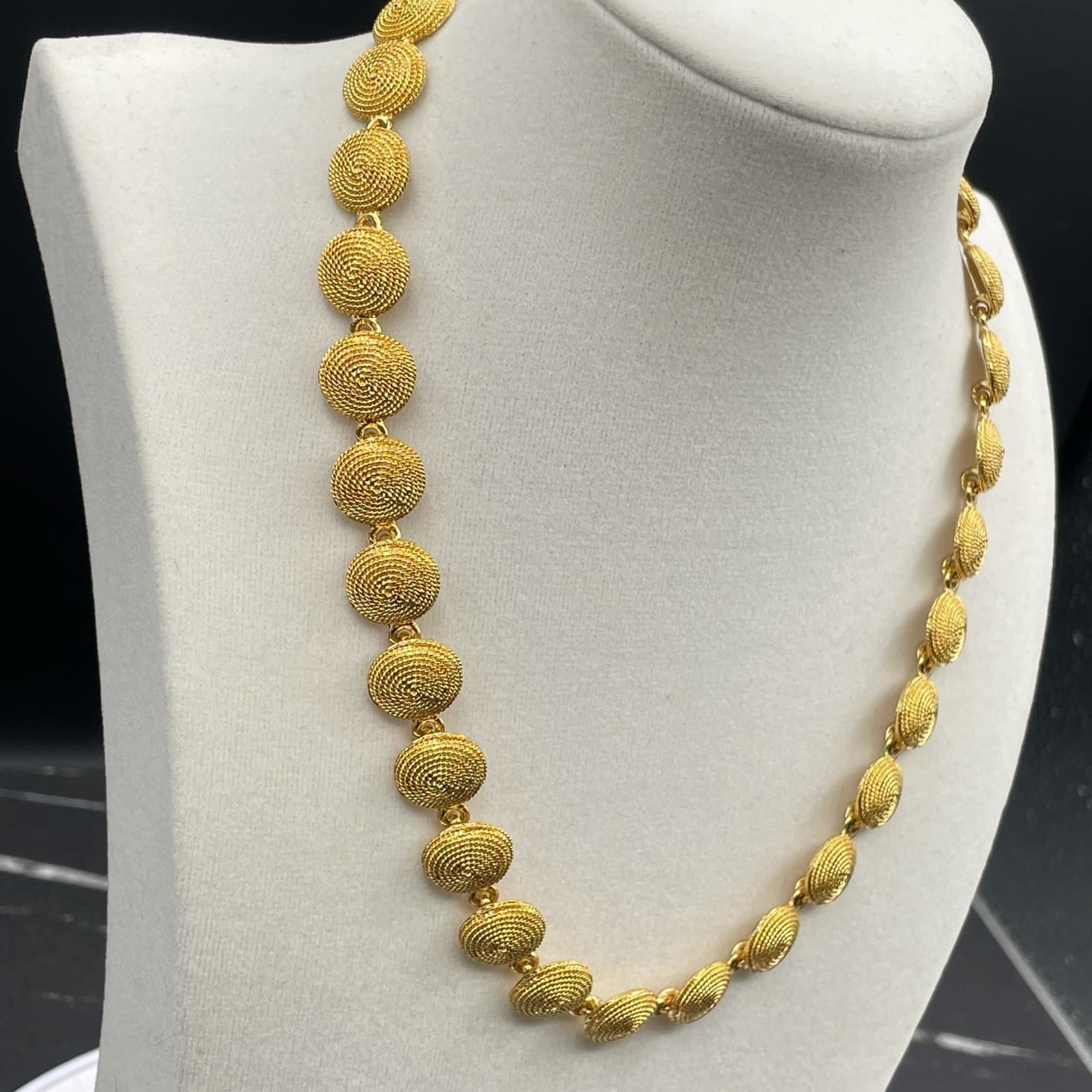 Vintage Gold Tone Classic Fashion Filigree Disc Matar Mala Push Lock Necklace - Thumbnail 6