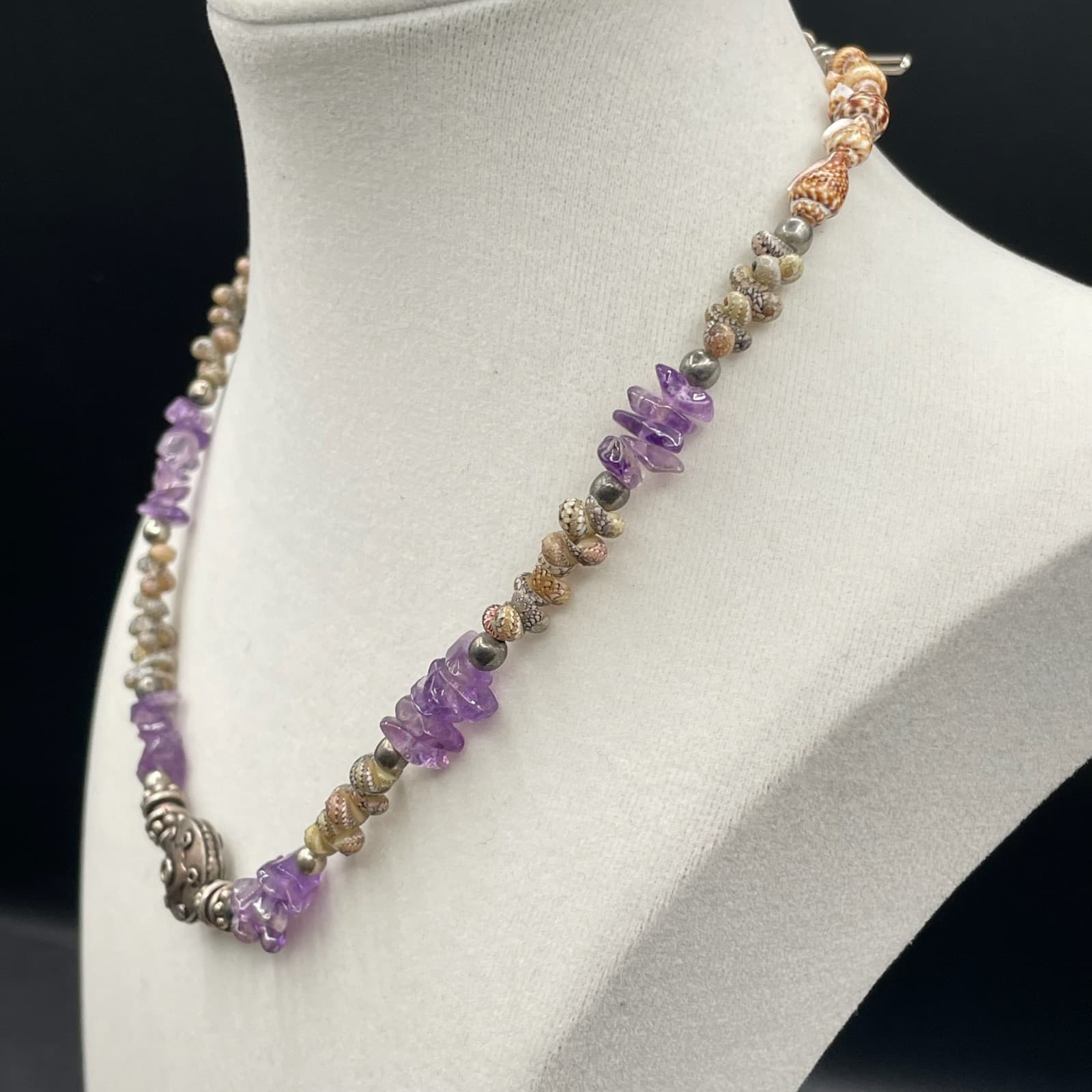 Vintage VTG Amethyst Chip & Seashell Beaded Choker Necklace Silver Tone Center - Thumbnail 8
