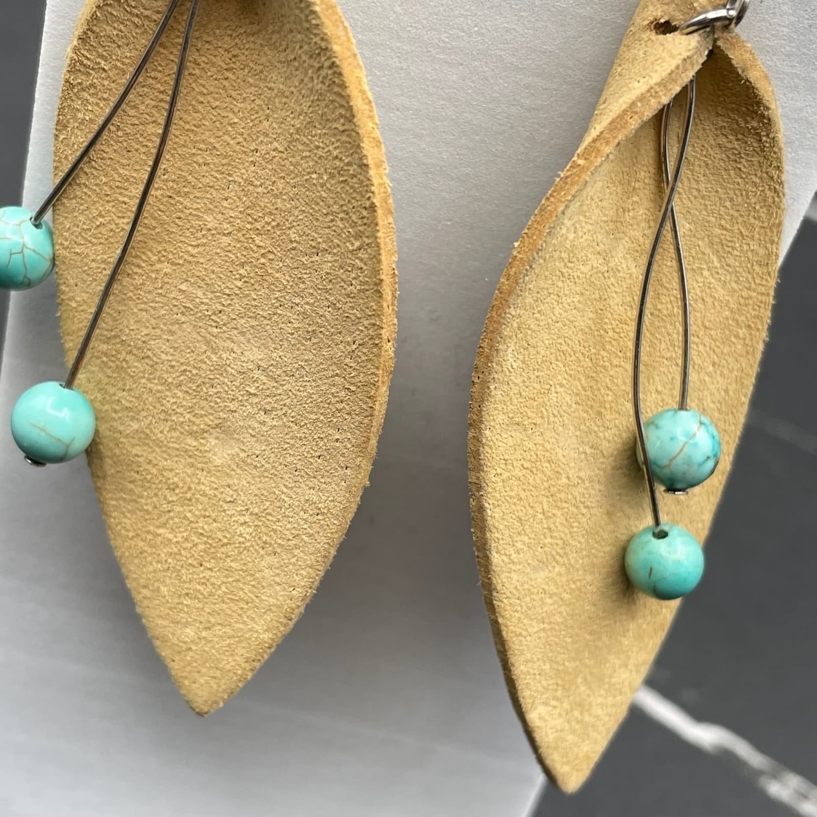 Vintage Imitation Turquoise Beads Tan Leather Leaf Bohemian Hook Earrings - Thumbnail 6
