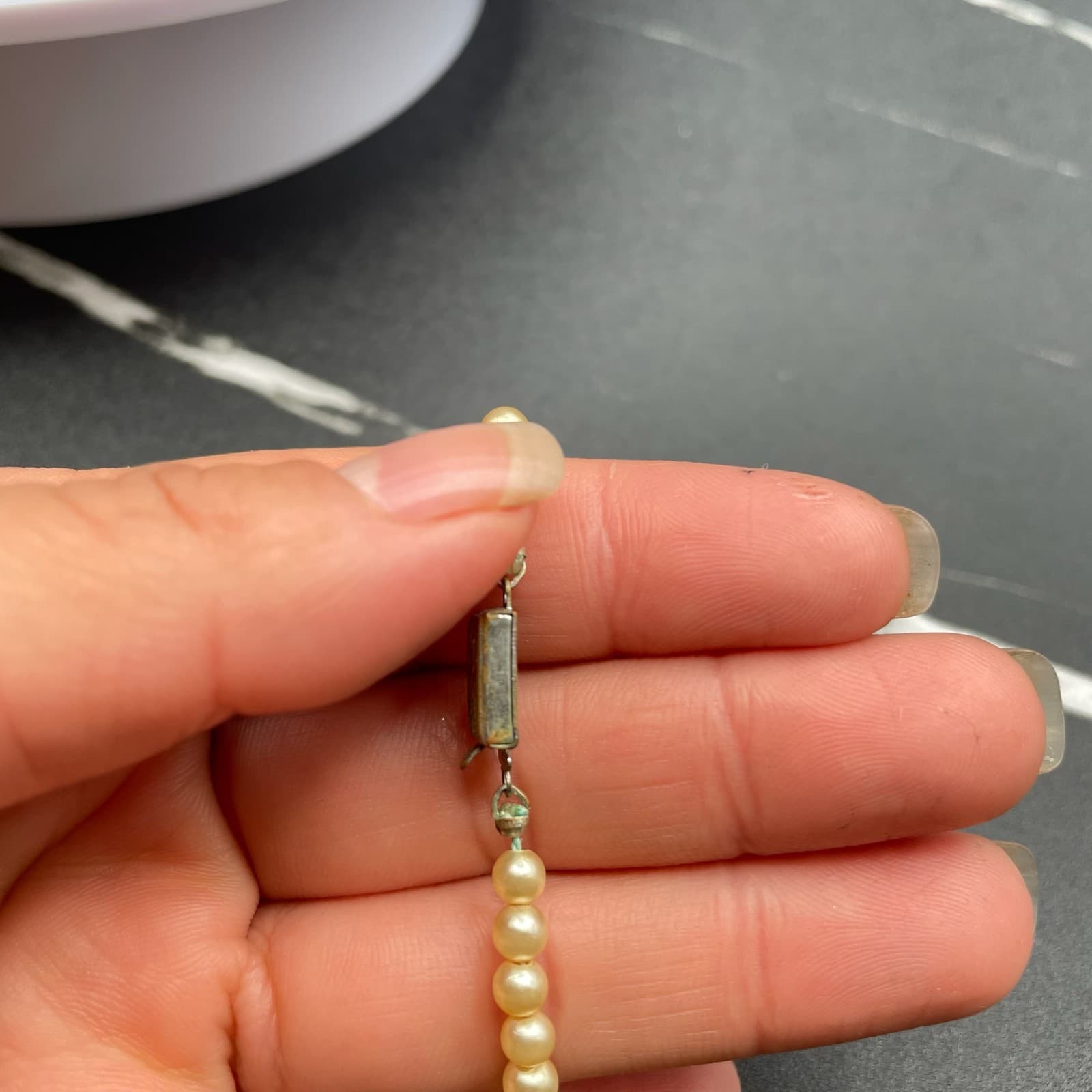 Vintage Cream Classic Fashion Graduated Pearl Beaded Push Lock Necklace - Thumbnail 3