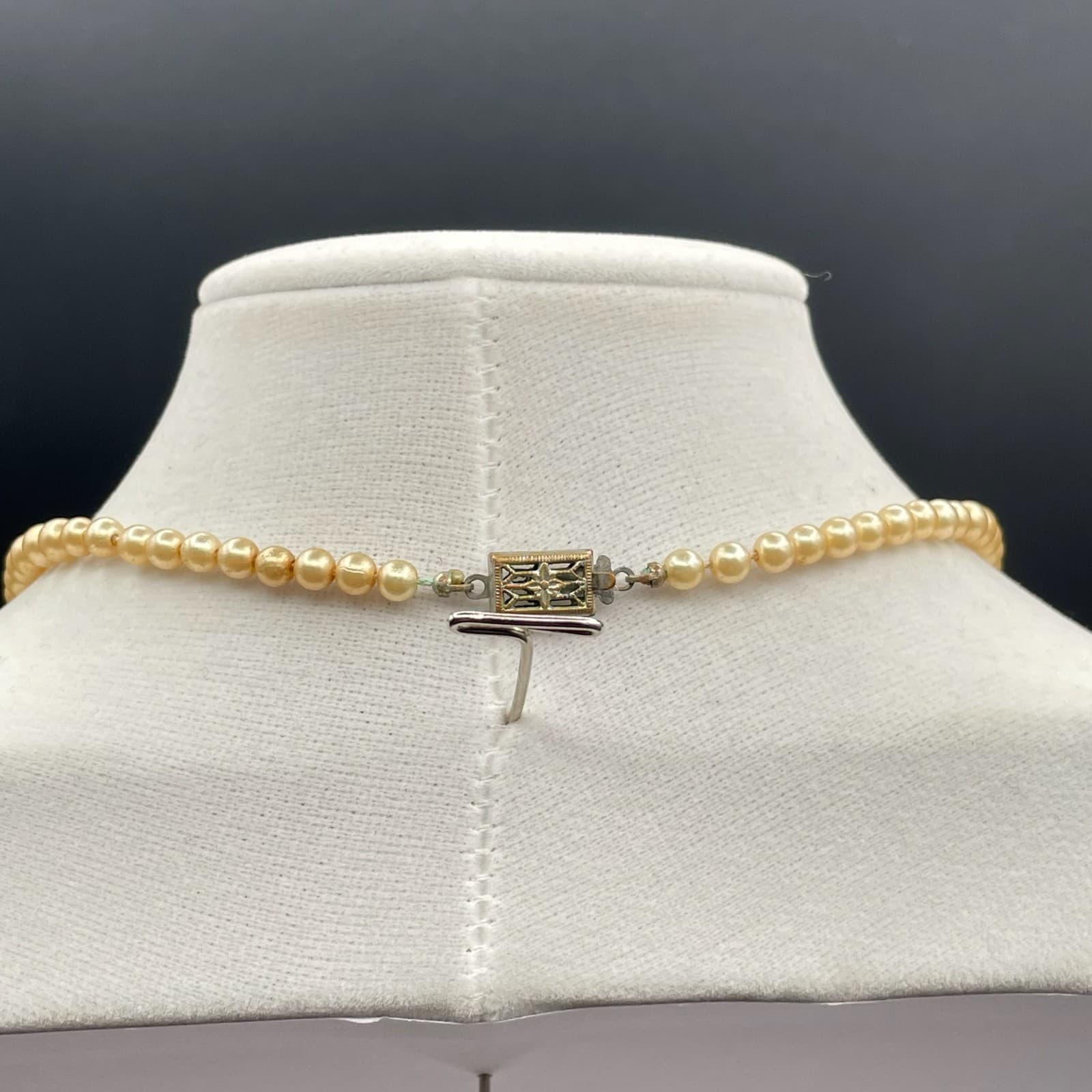 Vintage Cream Classic Fashion Graduated Pearl Beaded Push Lock Necklace - Thumbnail 10