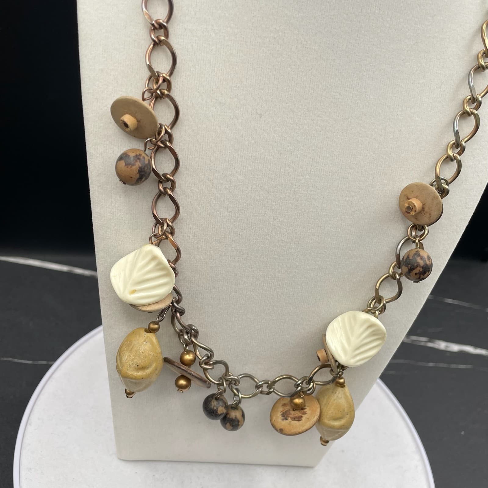Vintage Gold-Tone Oak Leaf Curb Link Chain Lobster Beaded Statement Necklace - Thumbnail 3