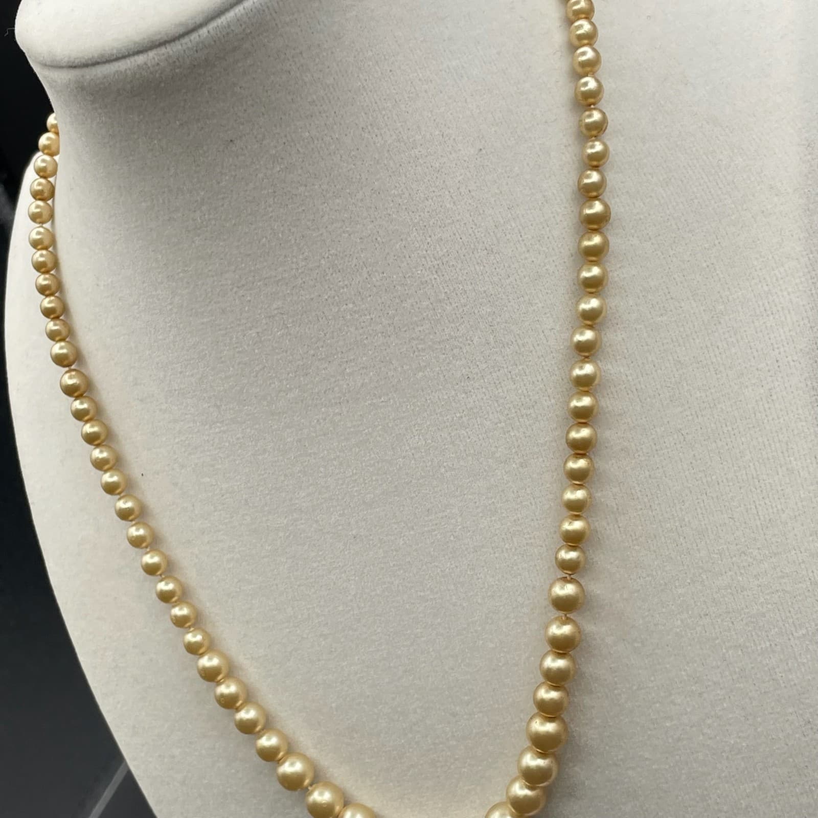 Vintage Cream Classic Fashion Graduated Pearl Beaded Push Lock Necklace - Thumbnail 7