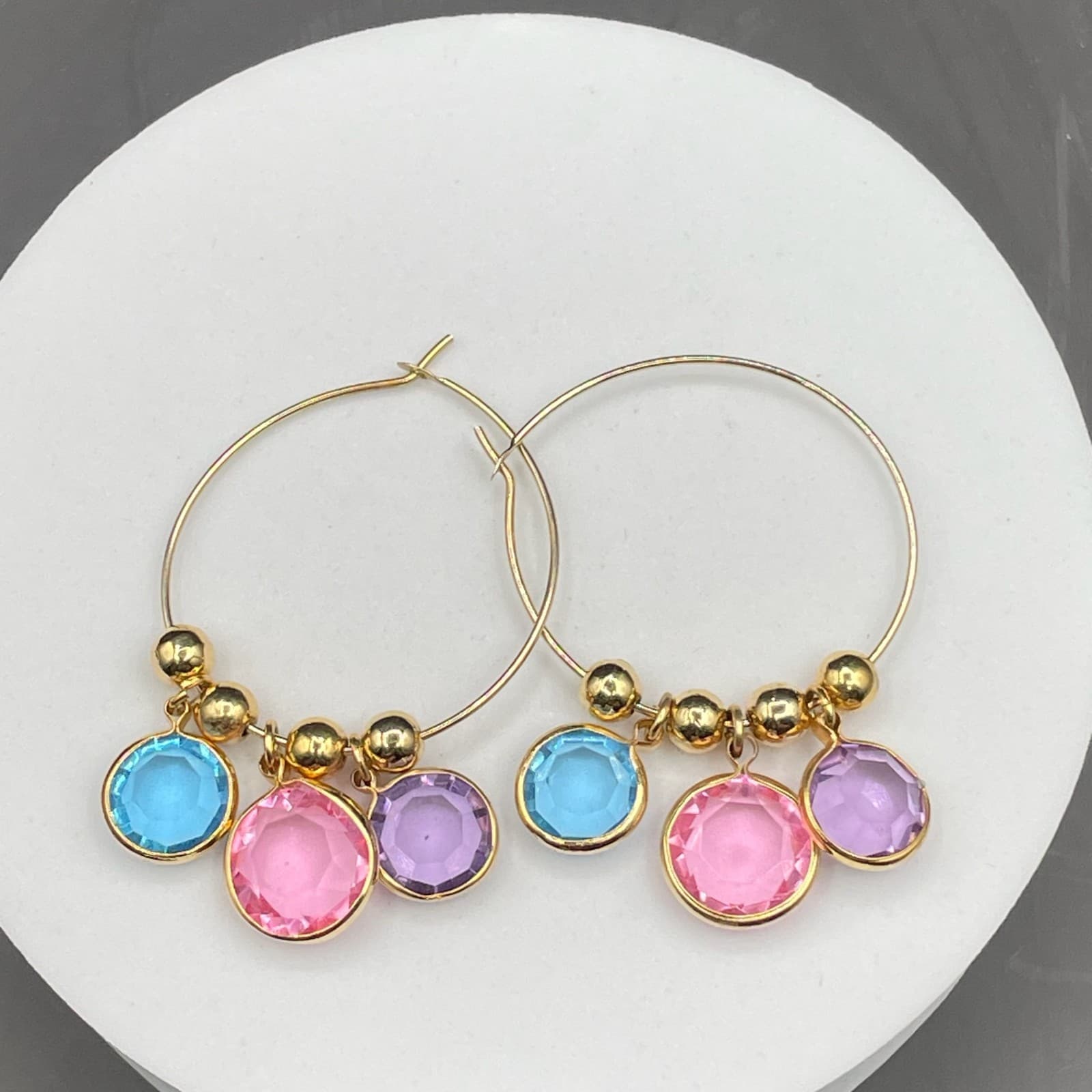 Vintage Multicolor Glass Gemstones Gold-Toned Enamel Charm Hoop Dangle Earrings - Thumbnail 4