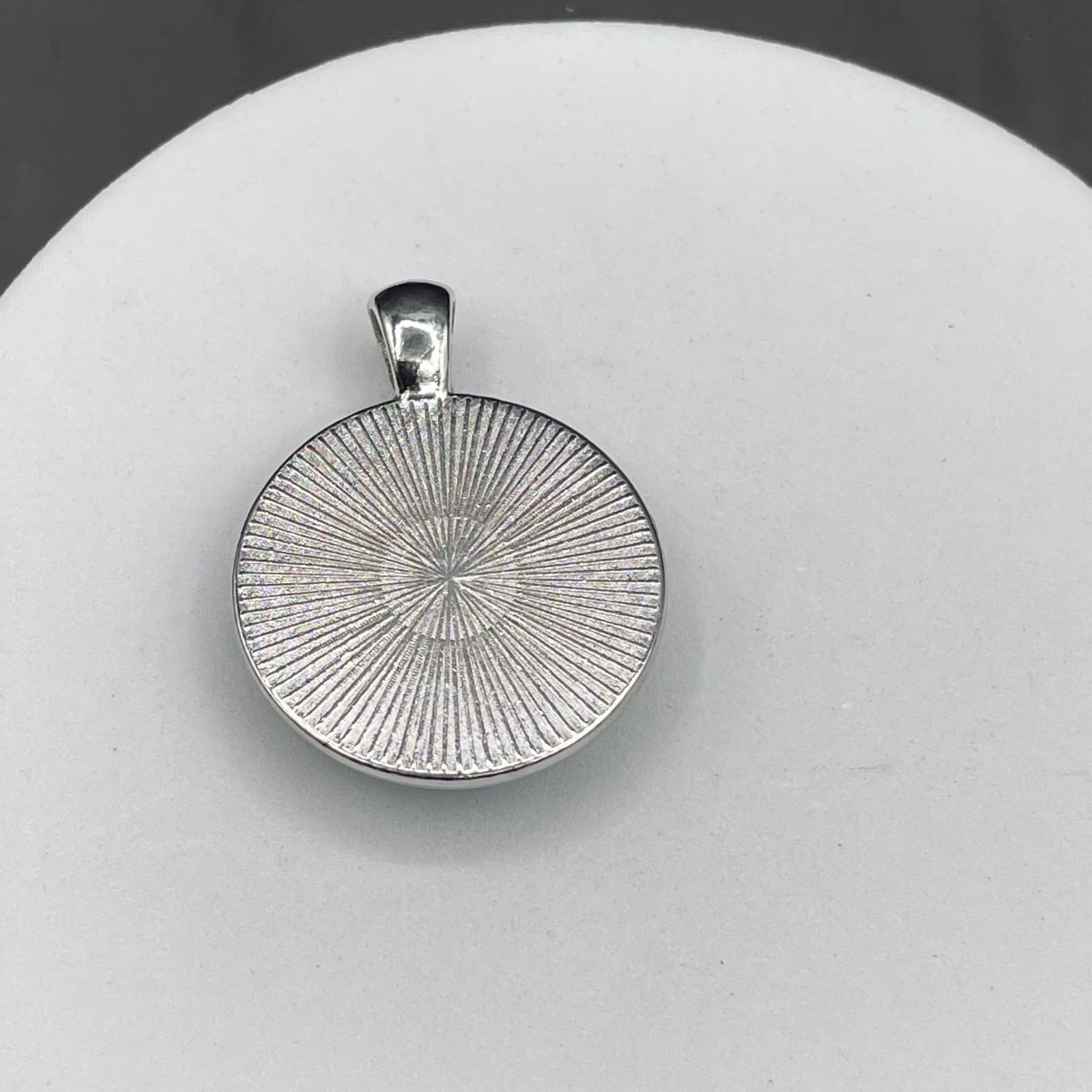 Vintage Clear Blue Cabochon Butterfly Sunburst Radial Pattern Pendant Necklace - Thumbnail 4