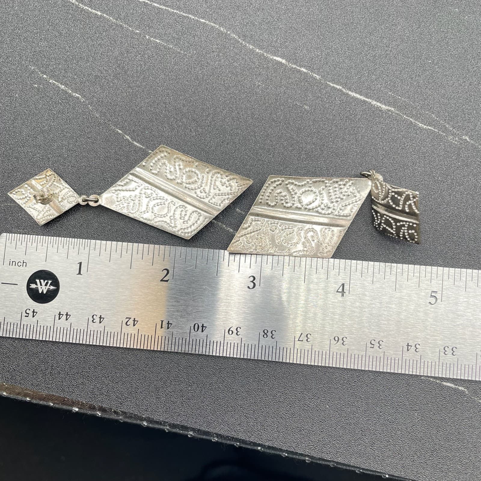 Silver-Tone Etched Diamond Shape Dangle Earrings Boho Geometric - Thumbnail 7