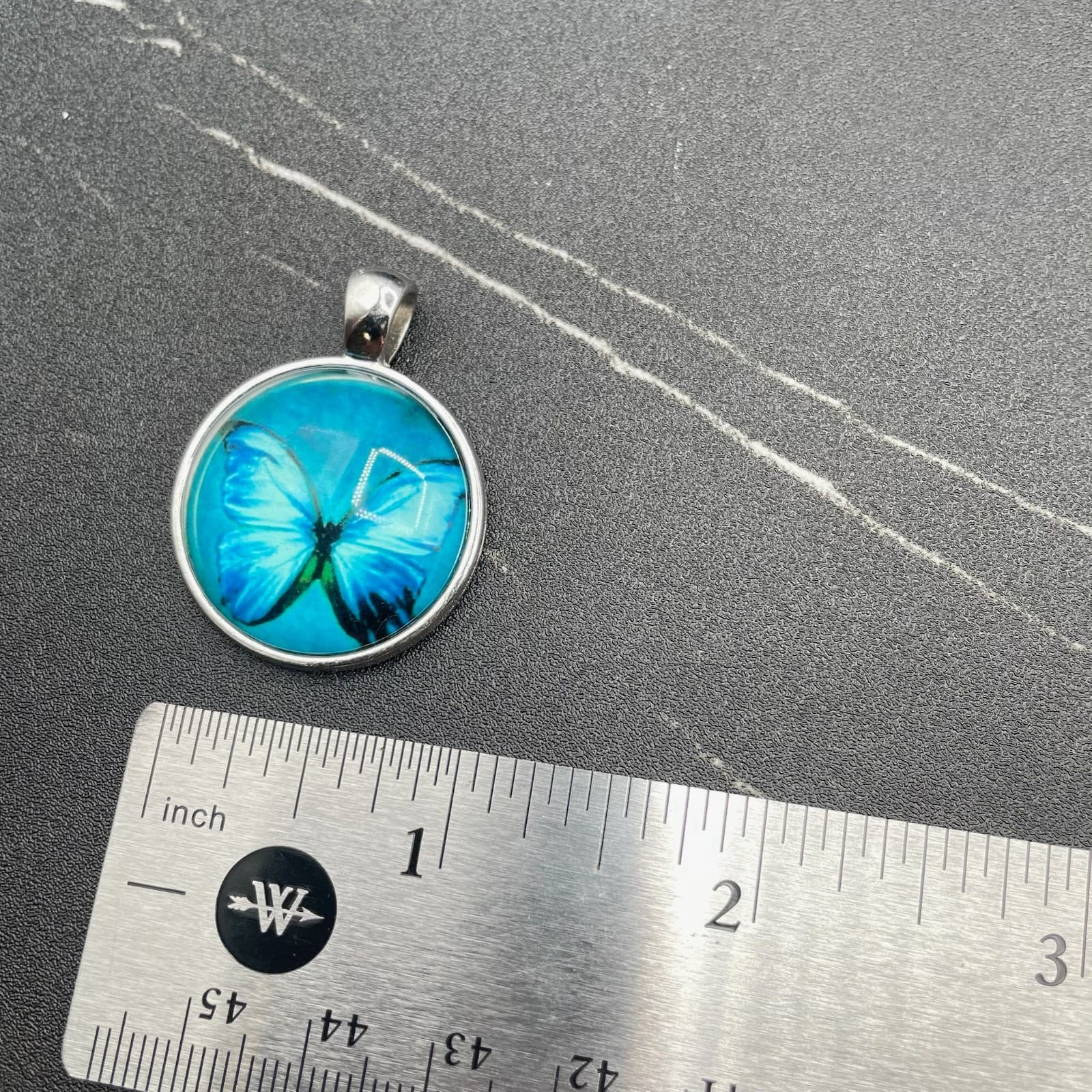 Vintage Clear Blue Cabochon Butterfly Sunburst Radial Pattern Pendant Necklace - Thumbnail 10