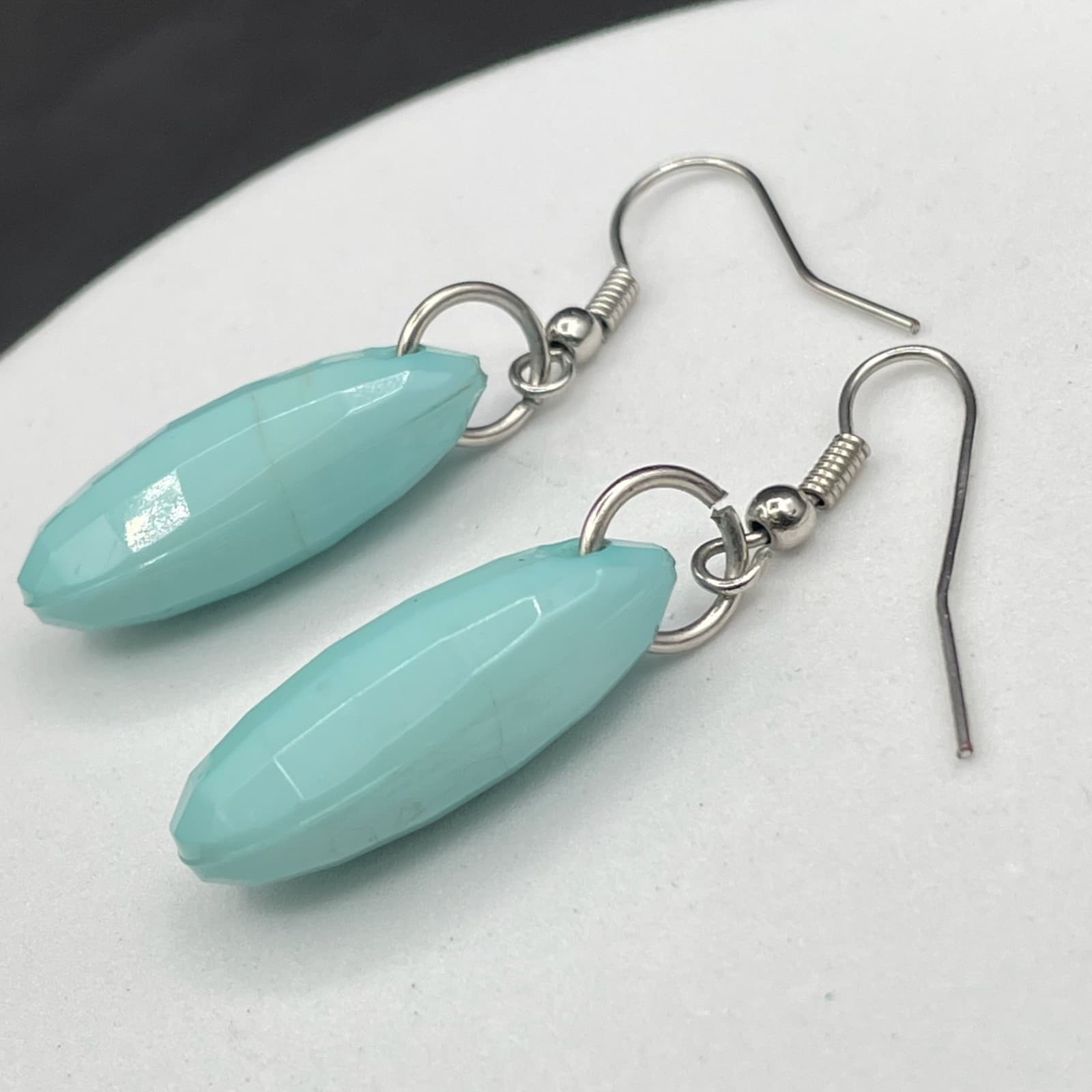 Vintage Blue Sea Foam Mint Opaque Sea Glass Silver-Tone Plastic Hook Earrings - Thumbnail 5
