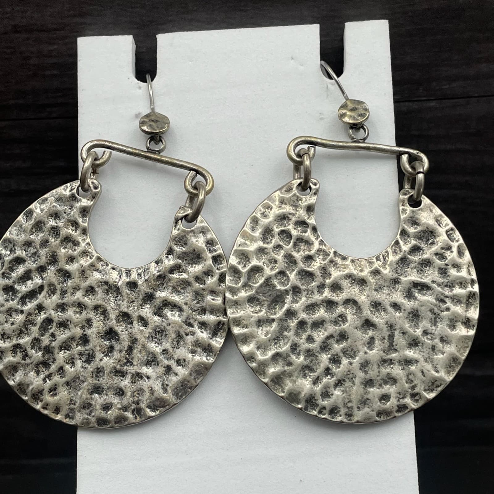 Hammered Silver Statement Disc Dangle Earrings - Thumbnail 2