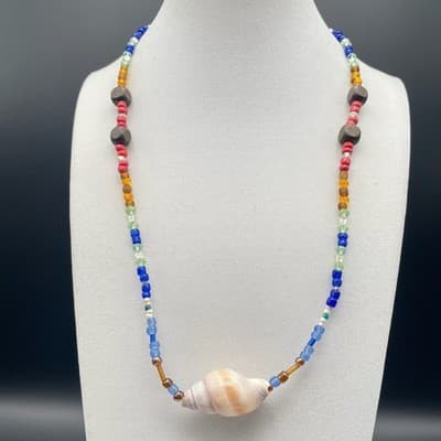 Vintage 90s Y2K Boho Rainbow Seed Bead Necklace Long Seashell Pendant Cube - Thumbnail 2