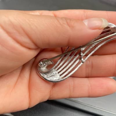 Swirl Brooch Silver Tone Ribbon Textured Layered Vintage Geometric - Thumbnail 3