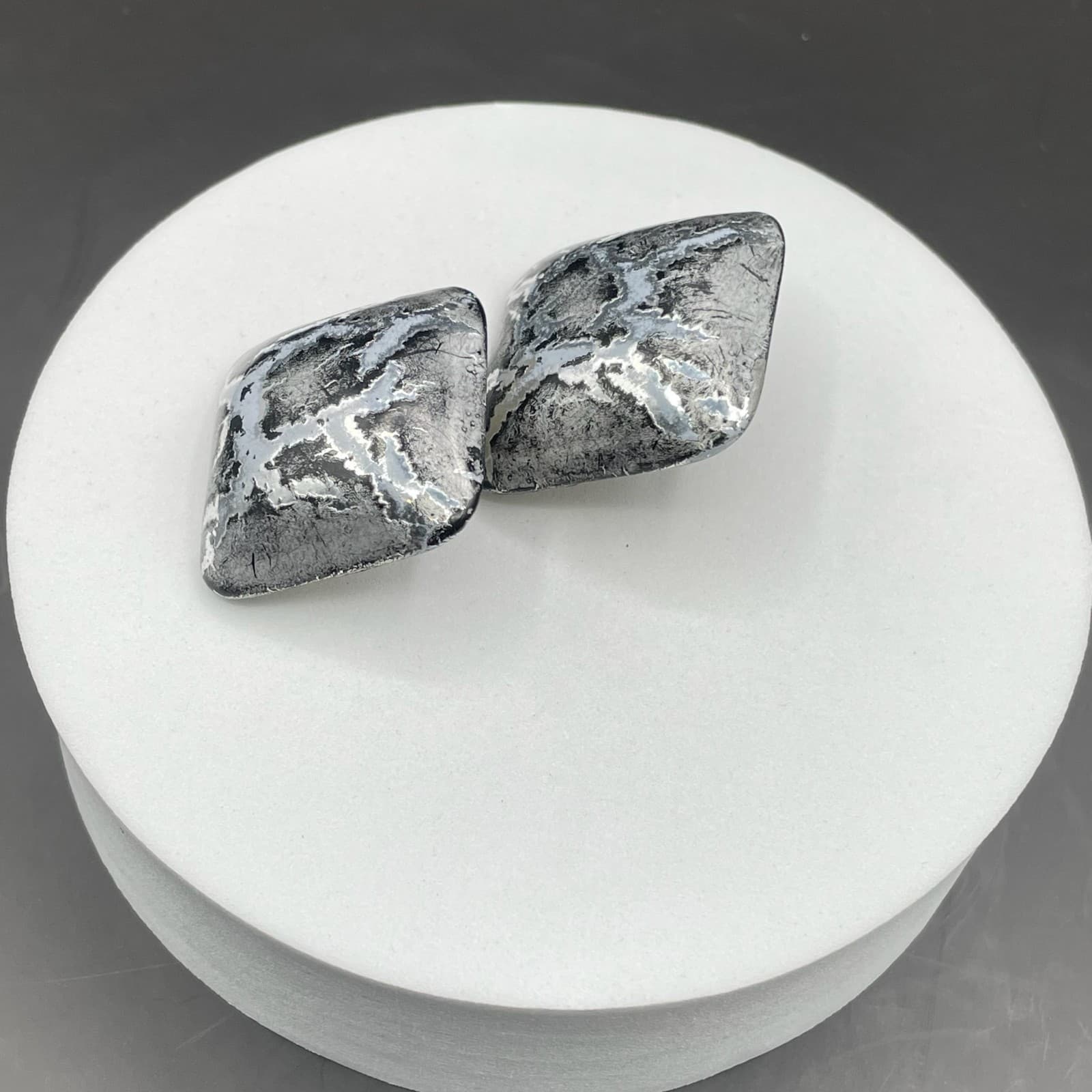 Silver Tone Domed Oval Stud Earrings Modern Metallic Statement - Thumbnail 2