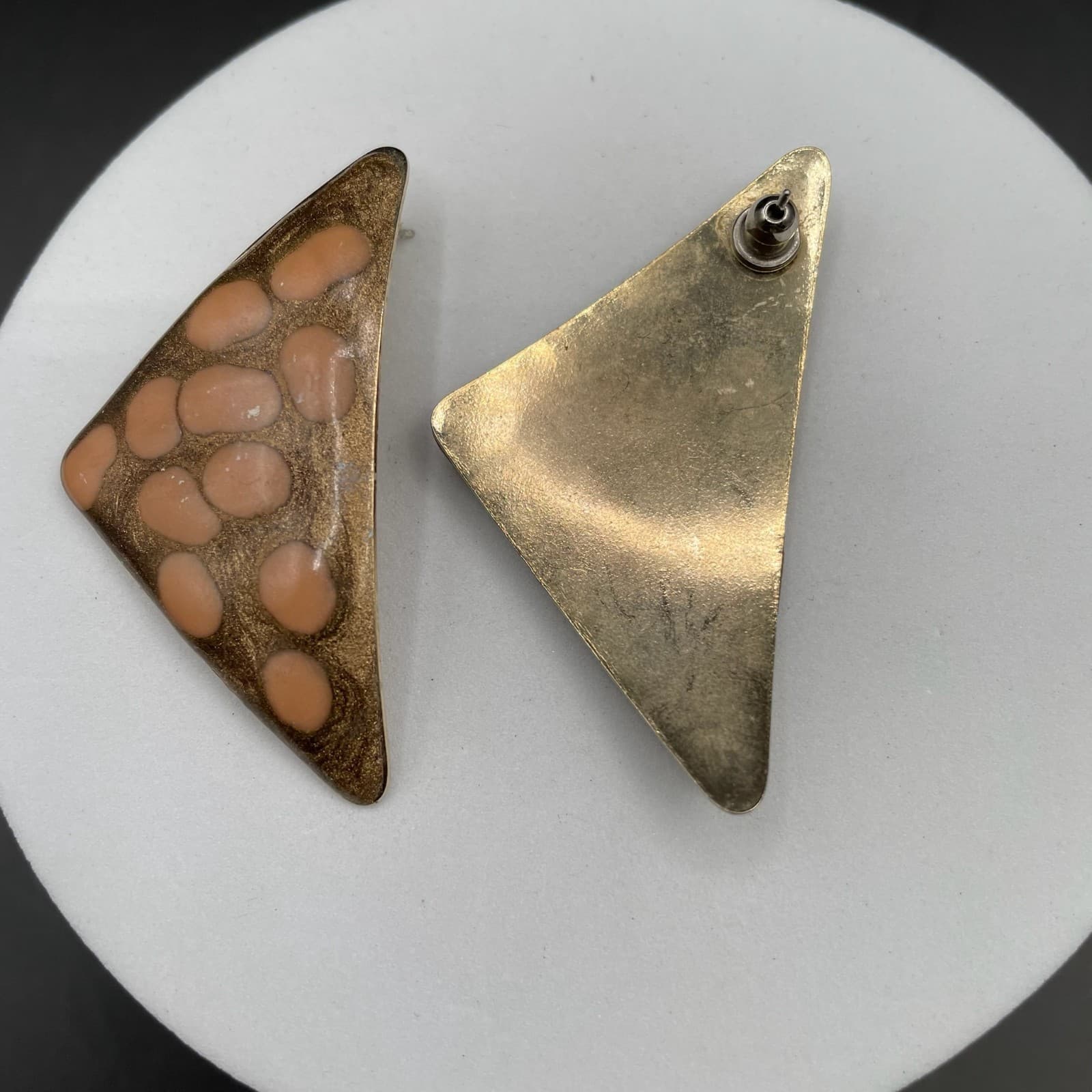 Vintage Enamel Triangle Earrings Bronze Peach Abstract Retro 80s Style - Thumbnail 6