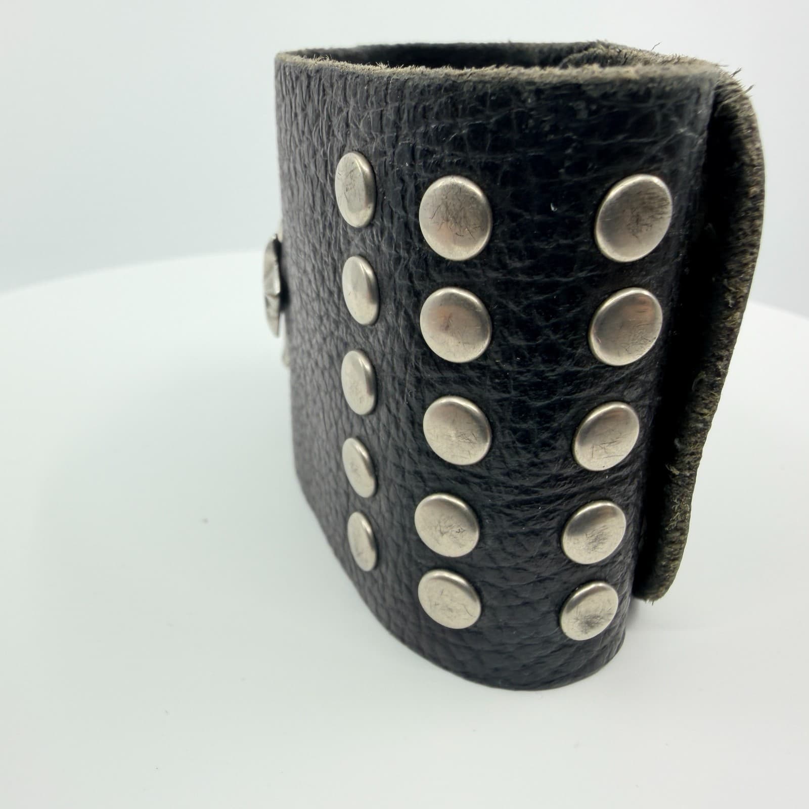 Bracelet Hard Rock Cafe Iron Cross Leather Cuff Black Silver Tone Biker Retro - Thumbnail 5