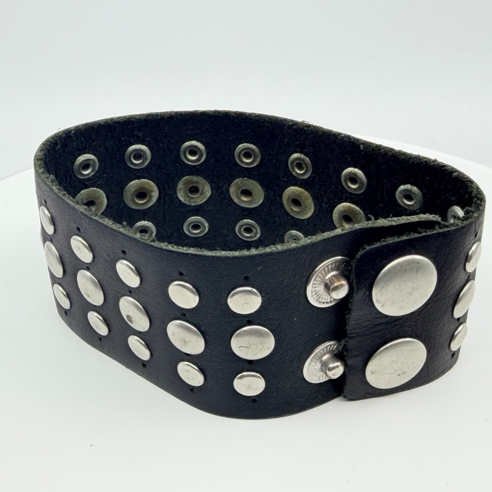 Bracelet Hard Rock Cafe Iron Cross Leather Cuff Black Silver Tone Biker Retro - Thumbnail 11