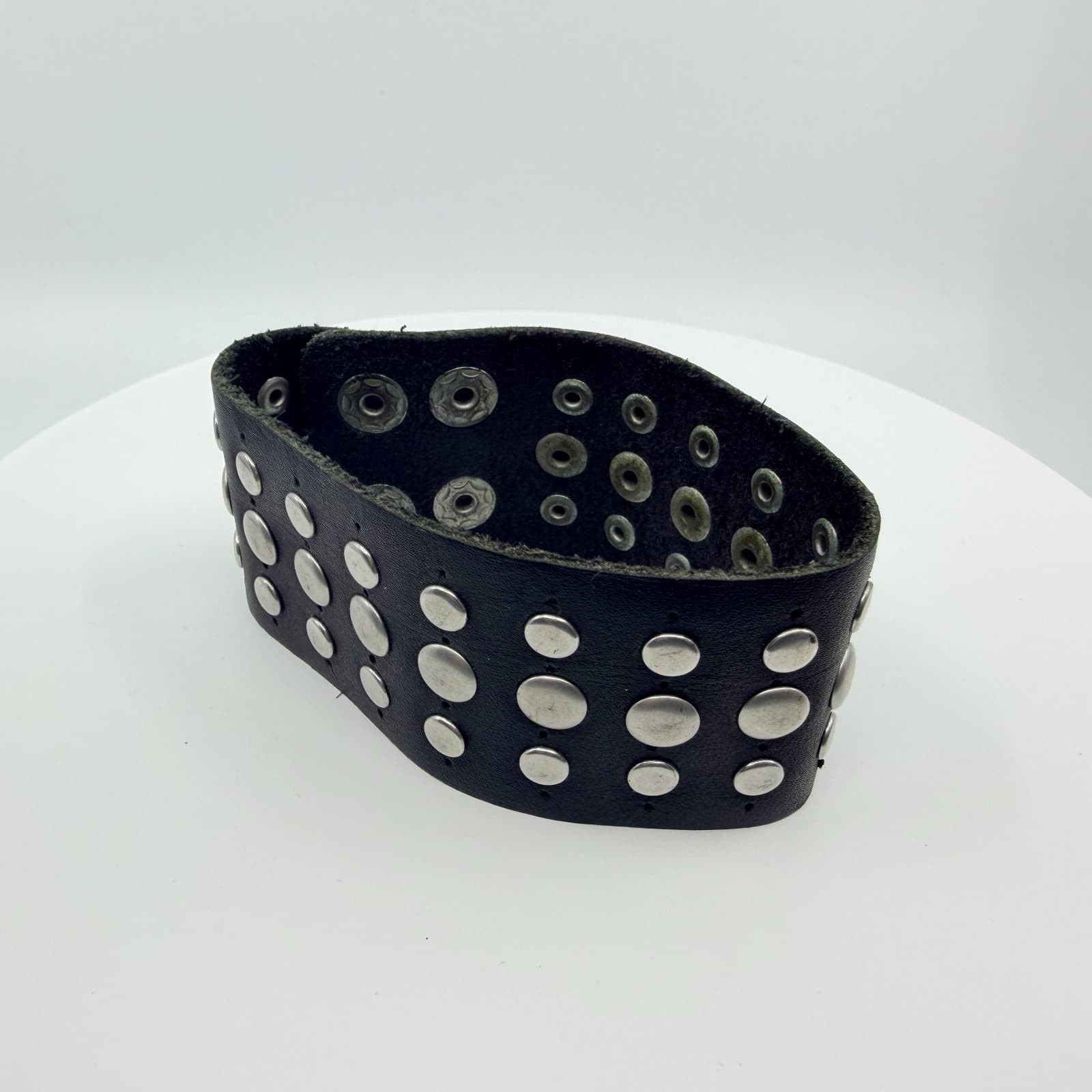 Bracelet Hard Rock Cafe Iron Cross Leather Cuff Black Silver Tone Biker Retro - Thumbnail 9