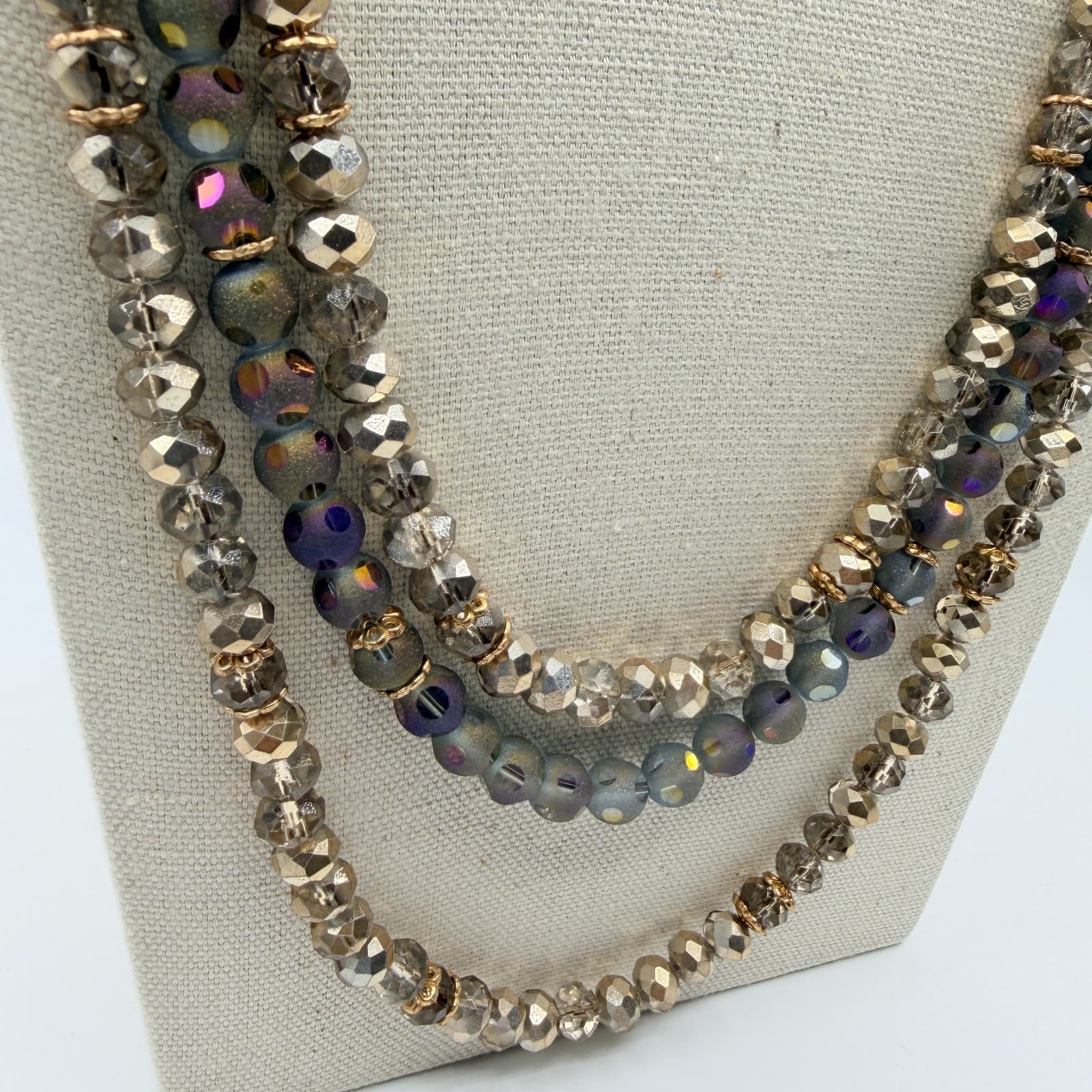 Necklace Vintage Gold Tone Triple Strand Faceted Crystal Bead Iridescent Retro - Thumbnail 5