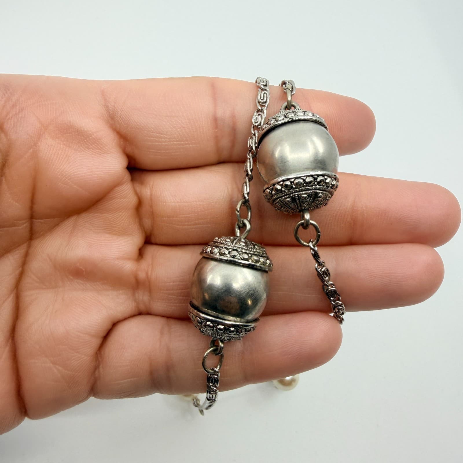 Vintage Silver Tone Multi Strand Chain Necklace Faux Pearl Accent Statement 90s - Thumbnail 5