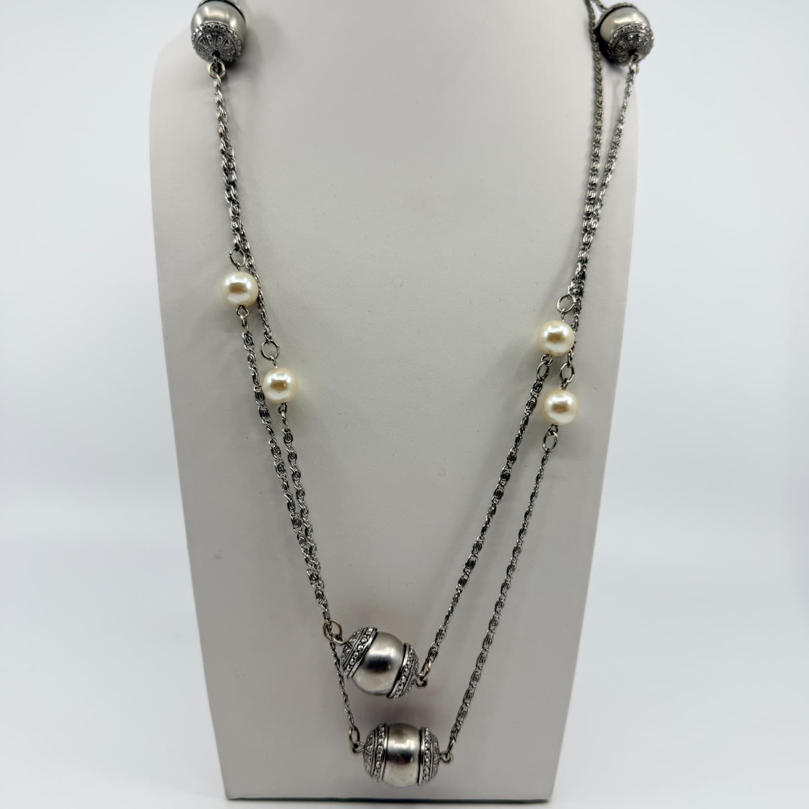 Vintage Silver Tone Multi Strand Chain Necklace Faux Pearl Accent Statement 90s - Thumbnail 2
