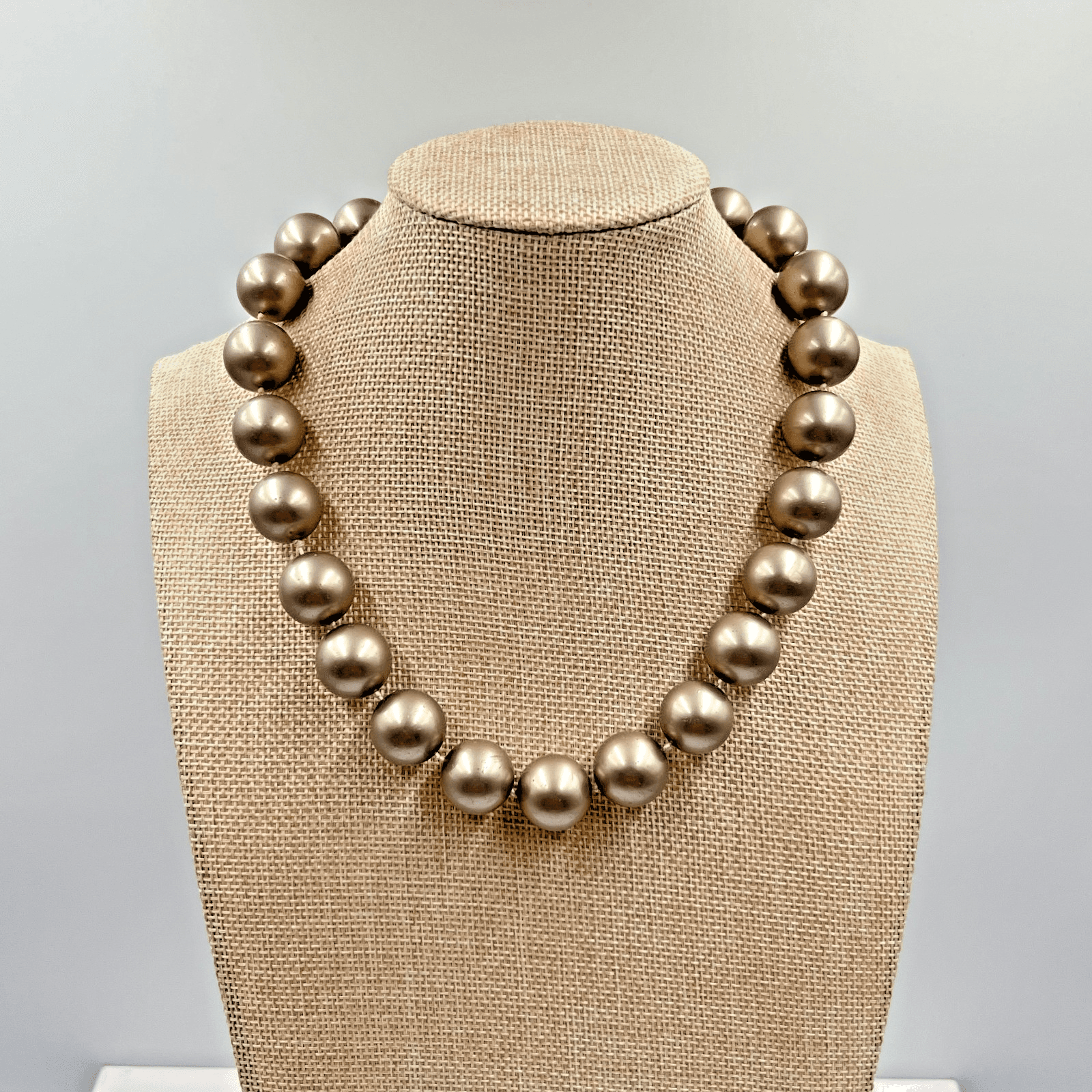 Vintage Oversized Taupe Faux Pearl Choker Necklace Rhinestone Magnetic Clasp 16"
