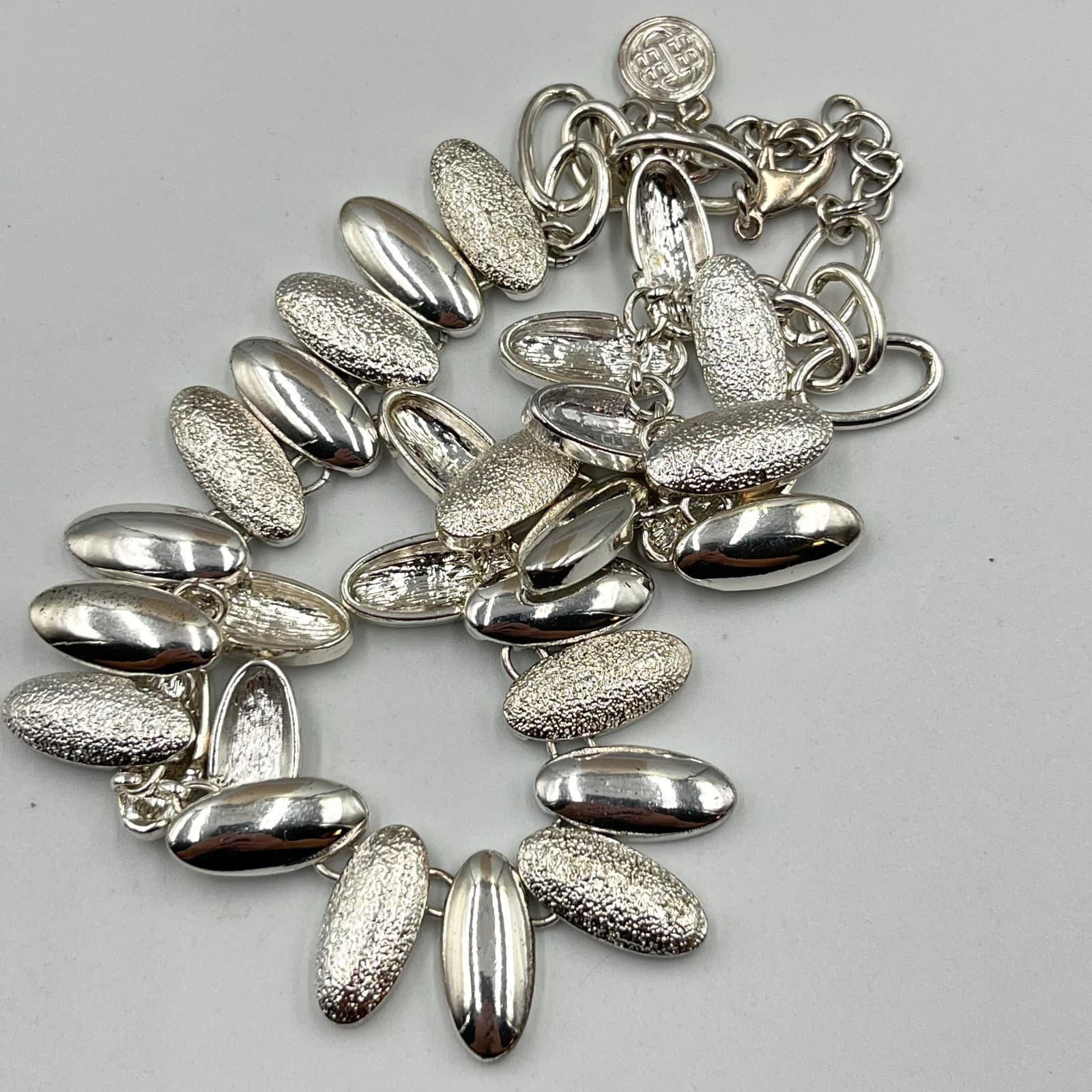 VTG Dana Buchman Silver Tone Textured Multi-Bead Collar Necklace Retro Statement - Thumbnail 4