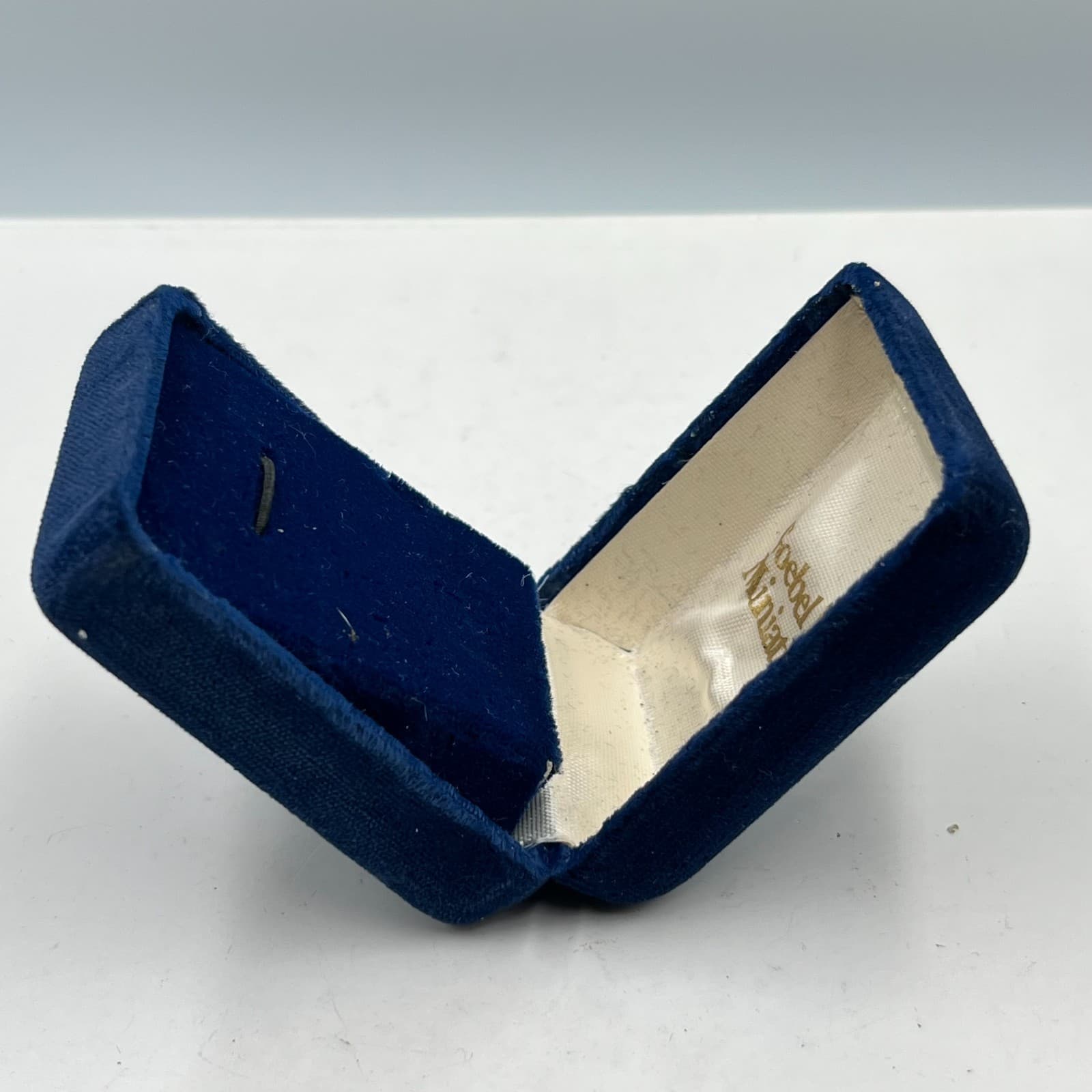 Vintage Goebel Miniatures Blue Velvet Jewelry Box Presentation Case Hinged - Thumbnail 3