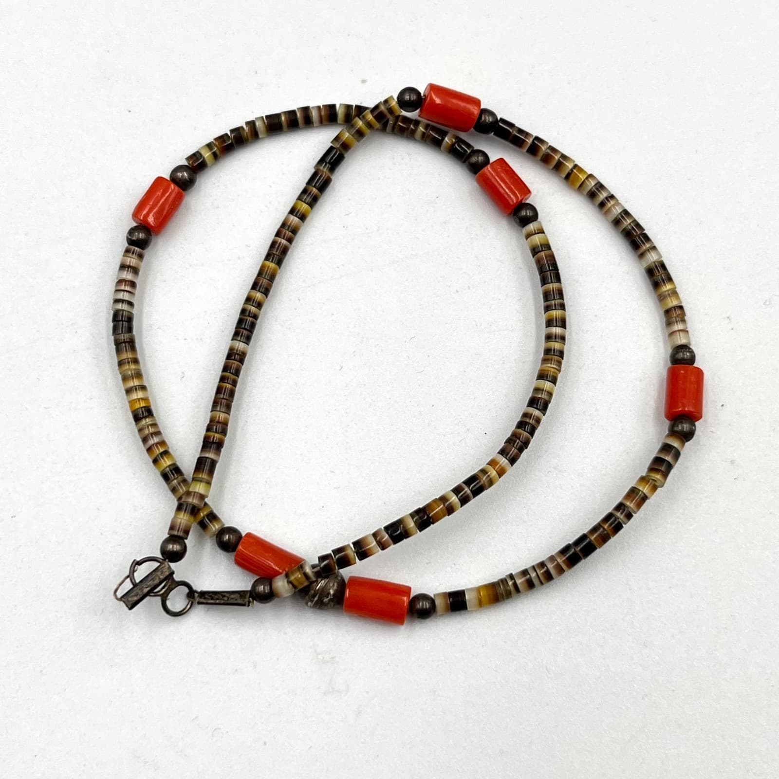 Vintage Heishi Bead Choker Necklace Red Coral Silver Tone Southwestern Boho 70s - Thumbnail 5
