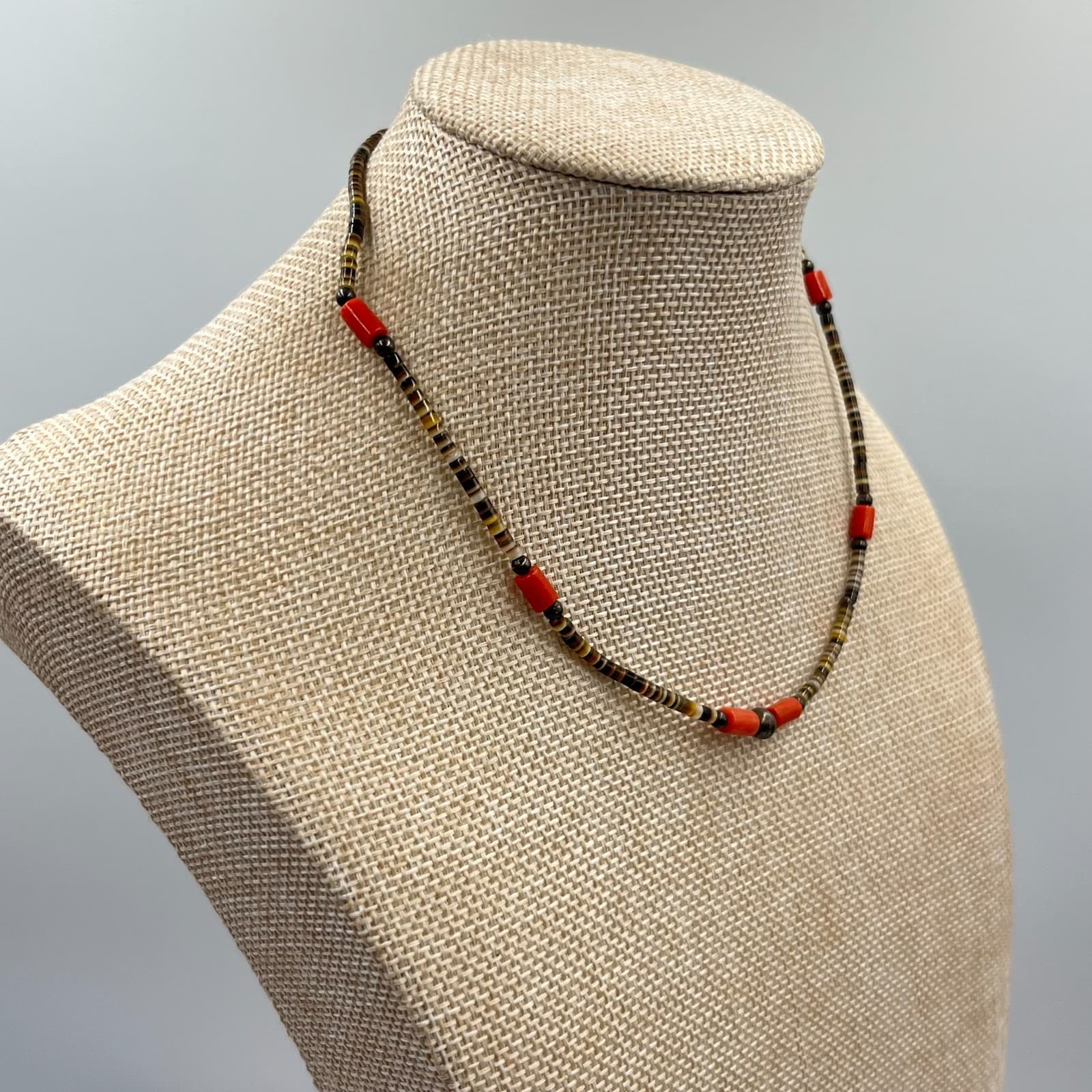 Vintage Heishi Bead Choker Necklace Red Coral Silver Tone Southwestern Boho 70s - Thumbnail 6