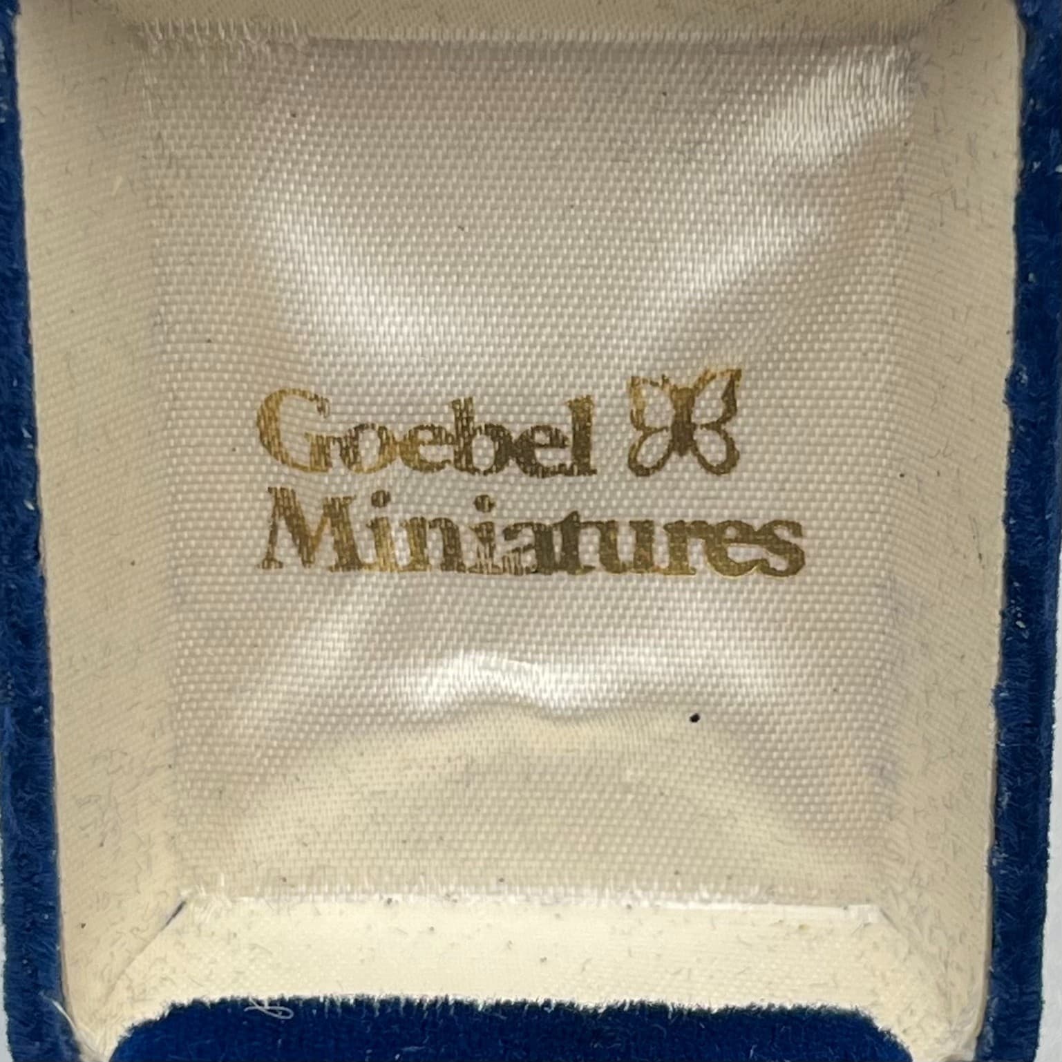 Vintage Goebel Miniatures Blue Velvet Jewelry Box Presentation Case Hinged - Thumbnail 2