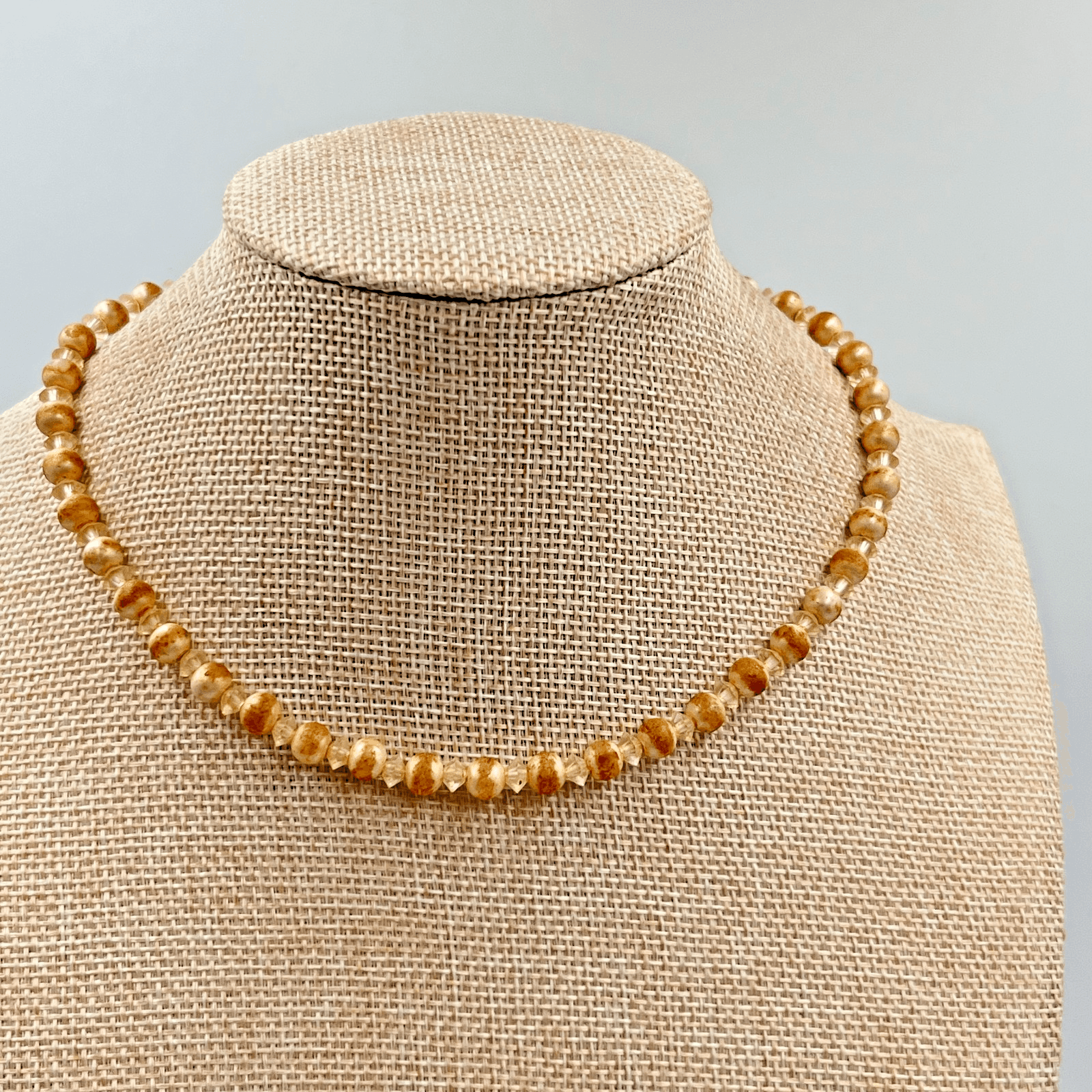 VTG Faux Pearl Choker Necklace Gold Tone Cream Mottled Beads Rhinestone Clasp