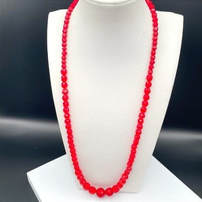 Vintage Red Long Beaded Necklace On Display Stand Fashion Jewelry 14 In