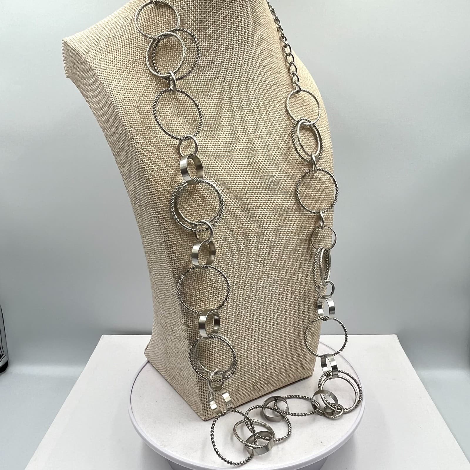 VTG New York & Co. Silver Tone Mixed Textured Multi-Ring Statement Necklace Long - Thumbnail 7