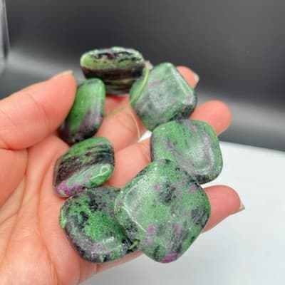 Vintage Ruby Zoisite Chunky Bead Bracelet Green Pink Stone Statement Stretch - Thumbnail 3
