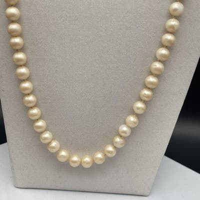 Vintage Cream Pearl Bead Necklace G.Silver Fishhook Clasp Elegant Classic - Thumbnail 3