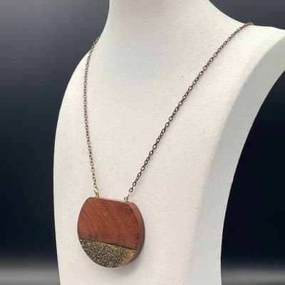 Vintage Brown Wood Round Pendant Necklace Boho Statement Chain - Thumbnail 4