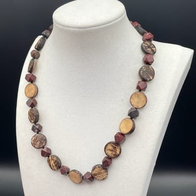 Vintage Brown Wood & Red Resin Bead Necklace Geometric Boho Statement - Thumbnail 2