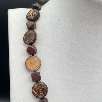 Vintage Brown Wood & Red Resin Bead Necklace Geometric Boho Statement - Thumbnail 4