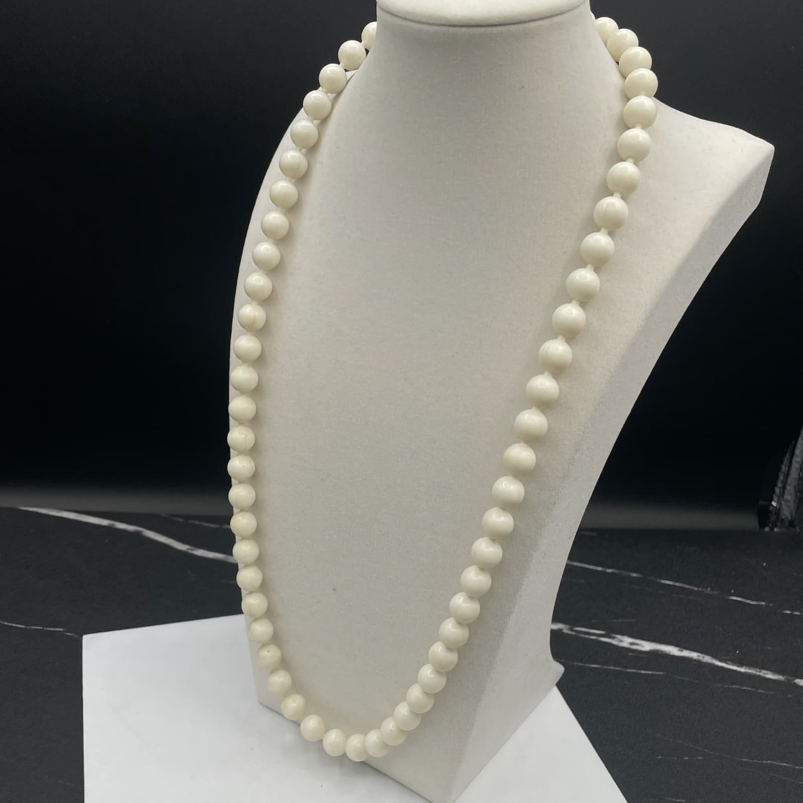 Vintage Cream Plastic Pearl Bead Necklace Long Opera Strand 12" Classic Fashion - Thumbnail 7