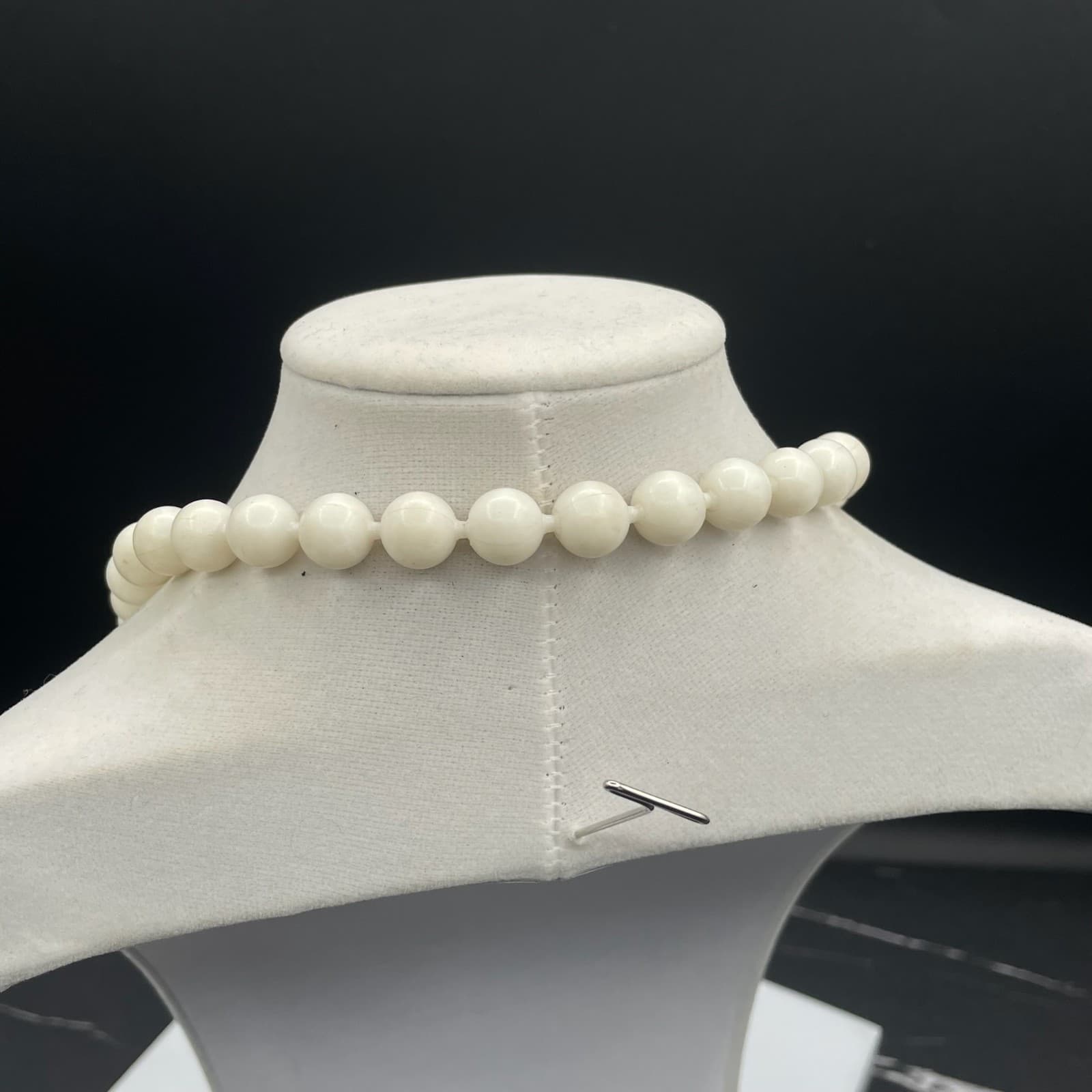 Vintage Cream Plastic Pearl Bead Necklace Long Opera Strand 12" Classic Fashion - Thumbnail 8