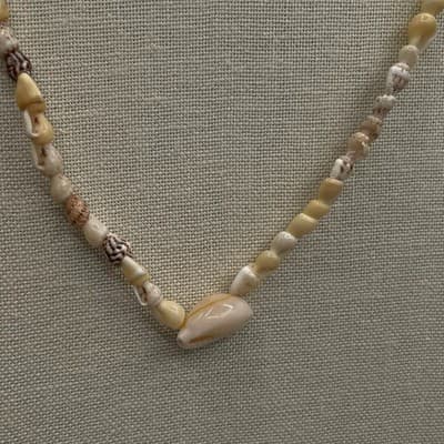 VTG Cowrie Shell Necklace Puka Beads Long Strand Beach Boho Style Neutral Tone - Thumbnail 5