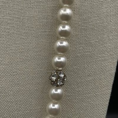 VTG Faux Pearl Strand Necklace Clear Crystal Spacer Beads Silver Tone Clasp 17" - Thumbnail 6
