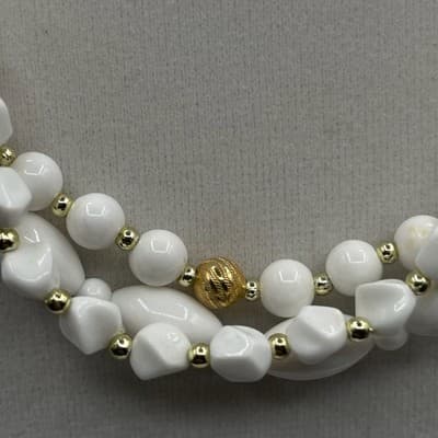 Vintage White Multi Strand Plastic Bead Necklace Gold Tone Accents Choker 16" - Thumbnail 5