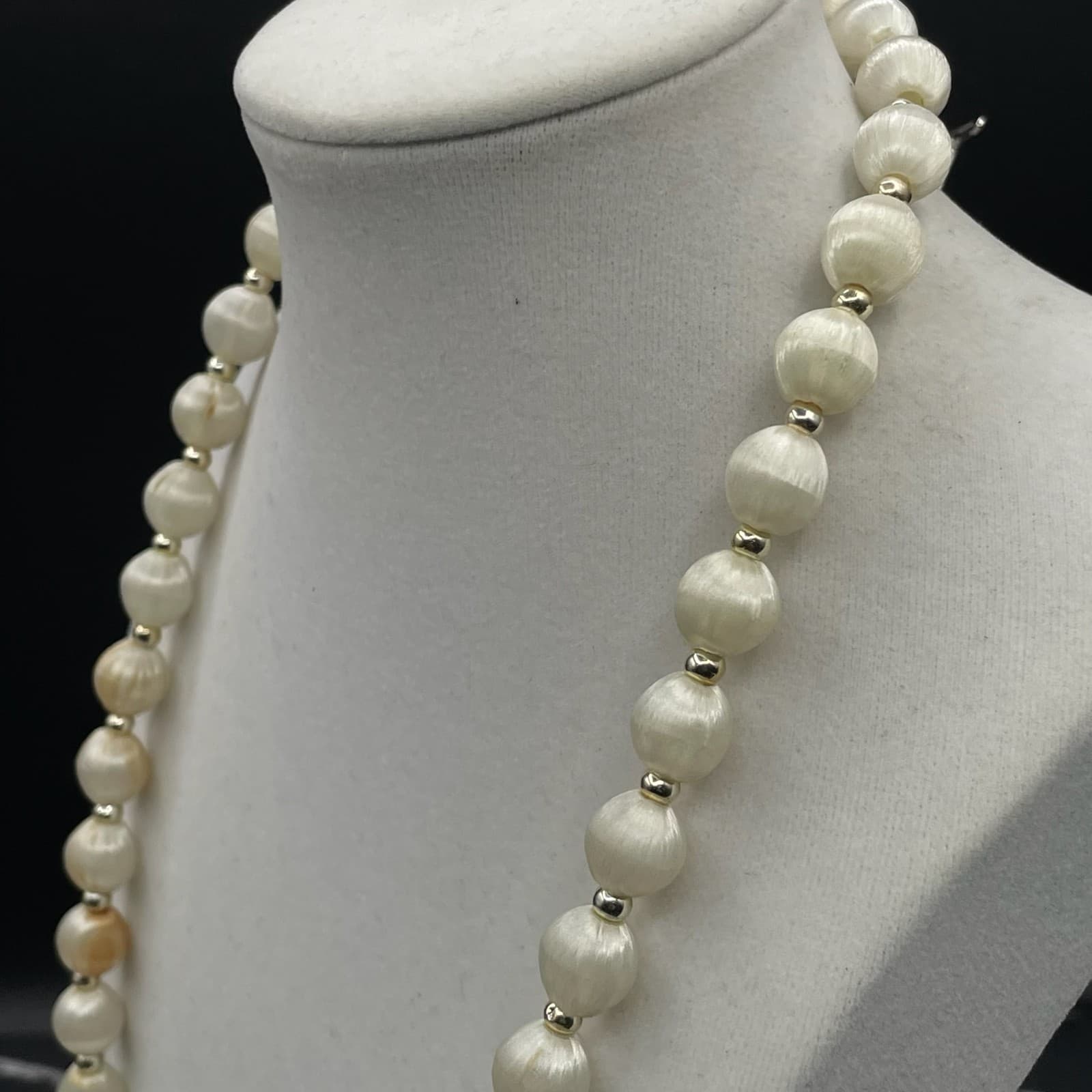 VTG Fiber Bead Strand Necklace Textured Cream Satin Ball Style Opera Length 15" - Thumbnail 9