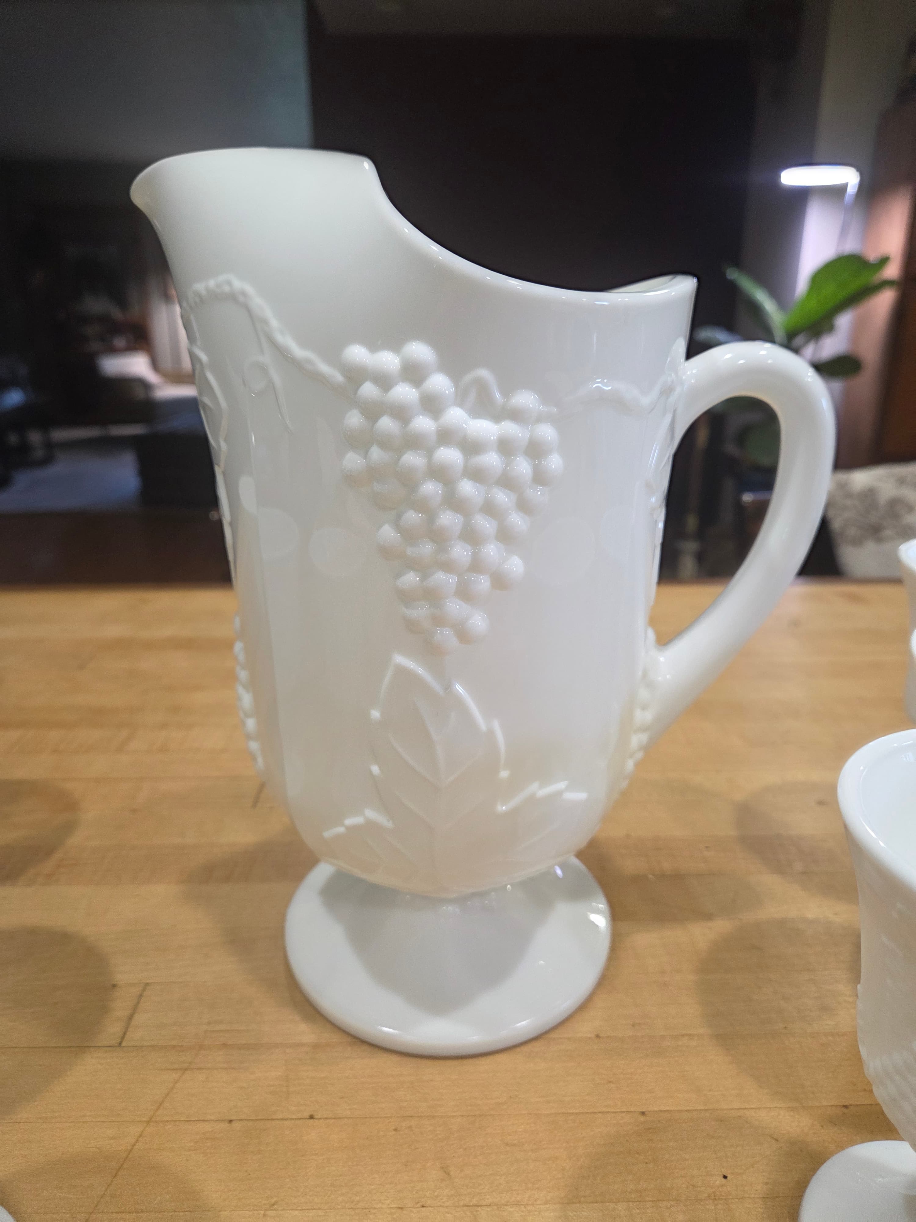 Vintage Indiana Glass Colony Harvest Grape Milk Glass Pitcher and 8 Goblets Set - Thumbnail 4