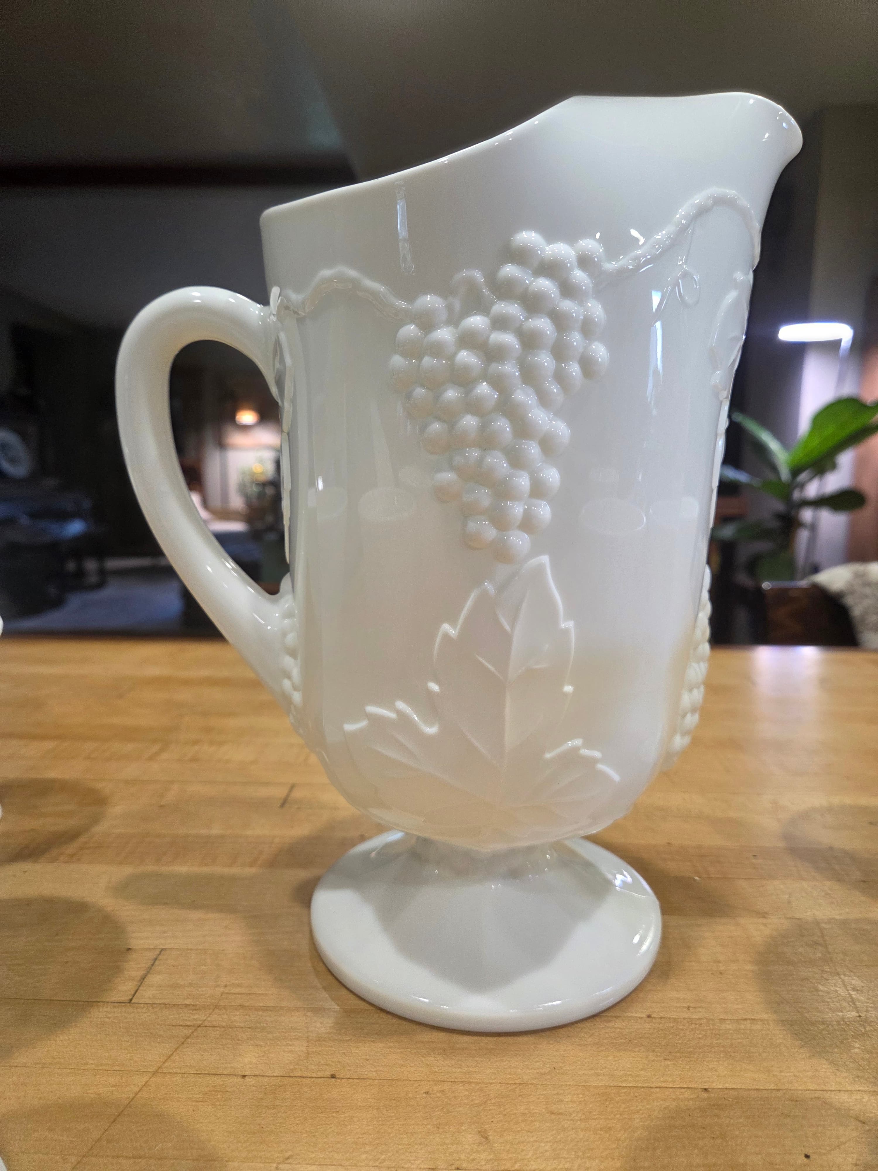Vintage Indiana Glass Colony Harvest Grape Milk Glass Pitcher and 8 Goblets Set - Thumbnail 3