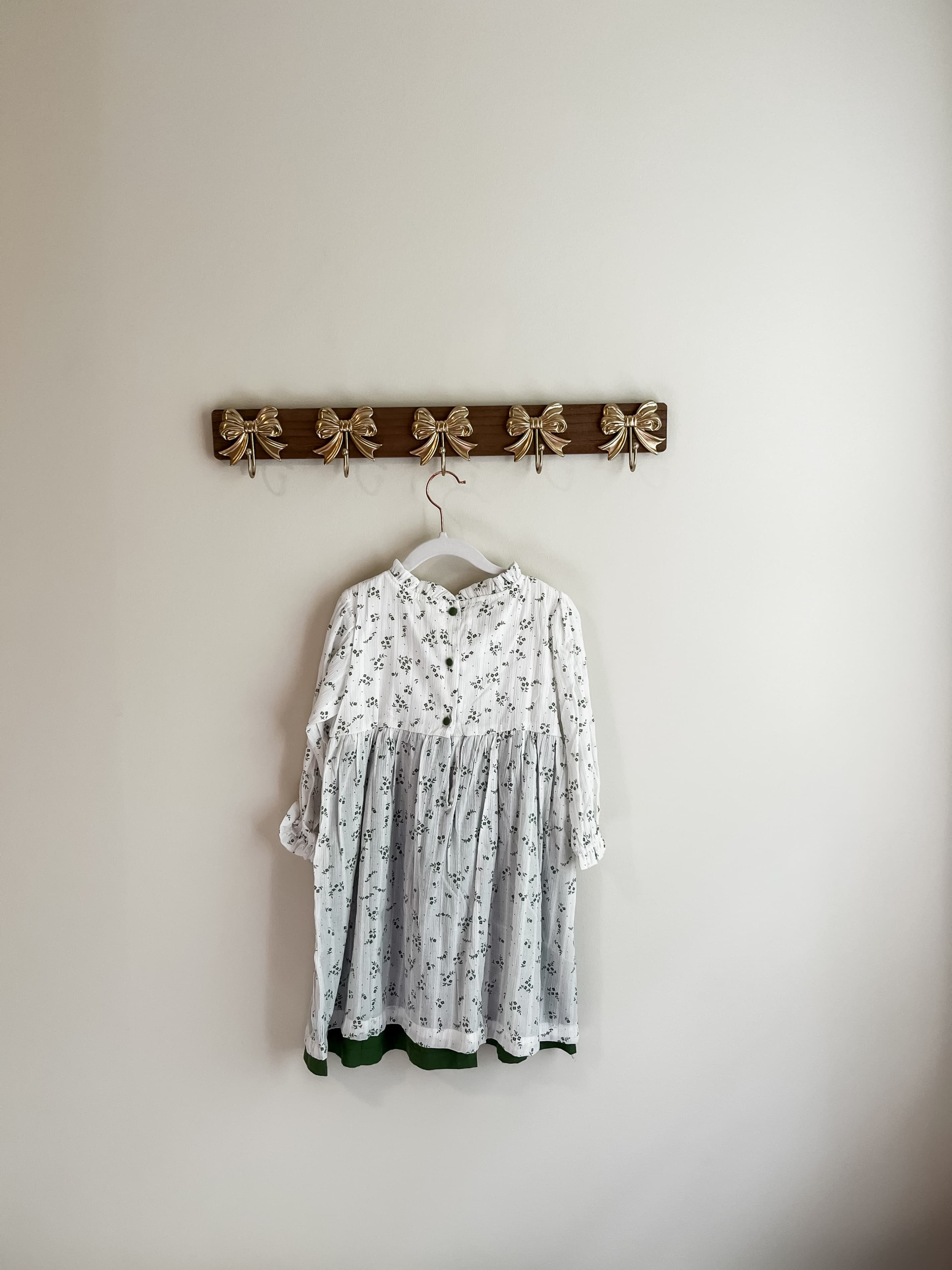 The Oaks Apparel girls size 6 Floral Long Sleeve Dress with Green Trim - Thumbnail 2